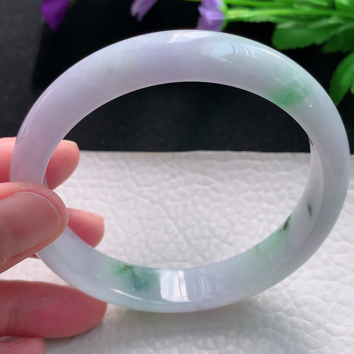 yh大圈口64*13*7.6平安镯 天然缅甸翡翠手镯的春带彩水润宽边镯子