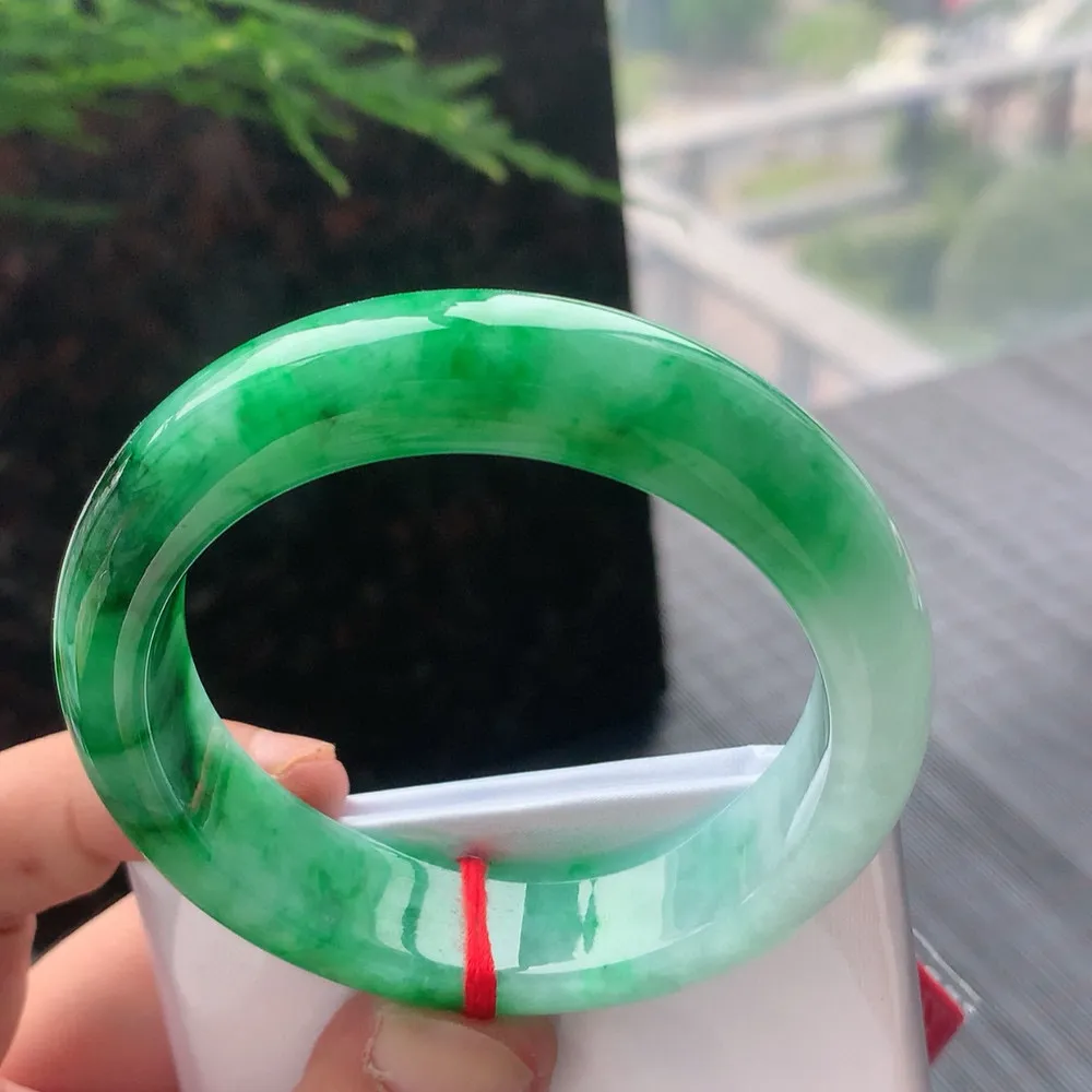 正圈冰糯辣绿 无瑕 尺寸:55.4/14.2/8.7色好