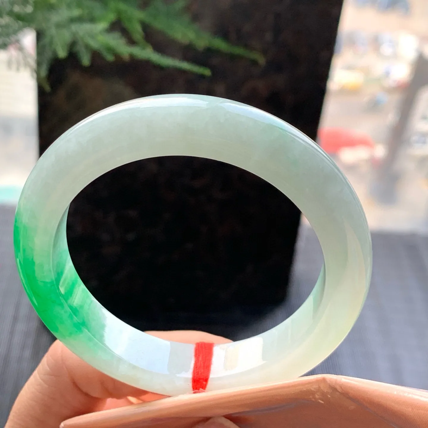 正圈冰糯阳绿 无瑕 尺寸:57.1/12.4/9.7 色阳🥰🥰