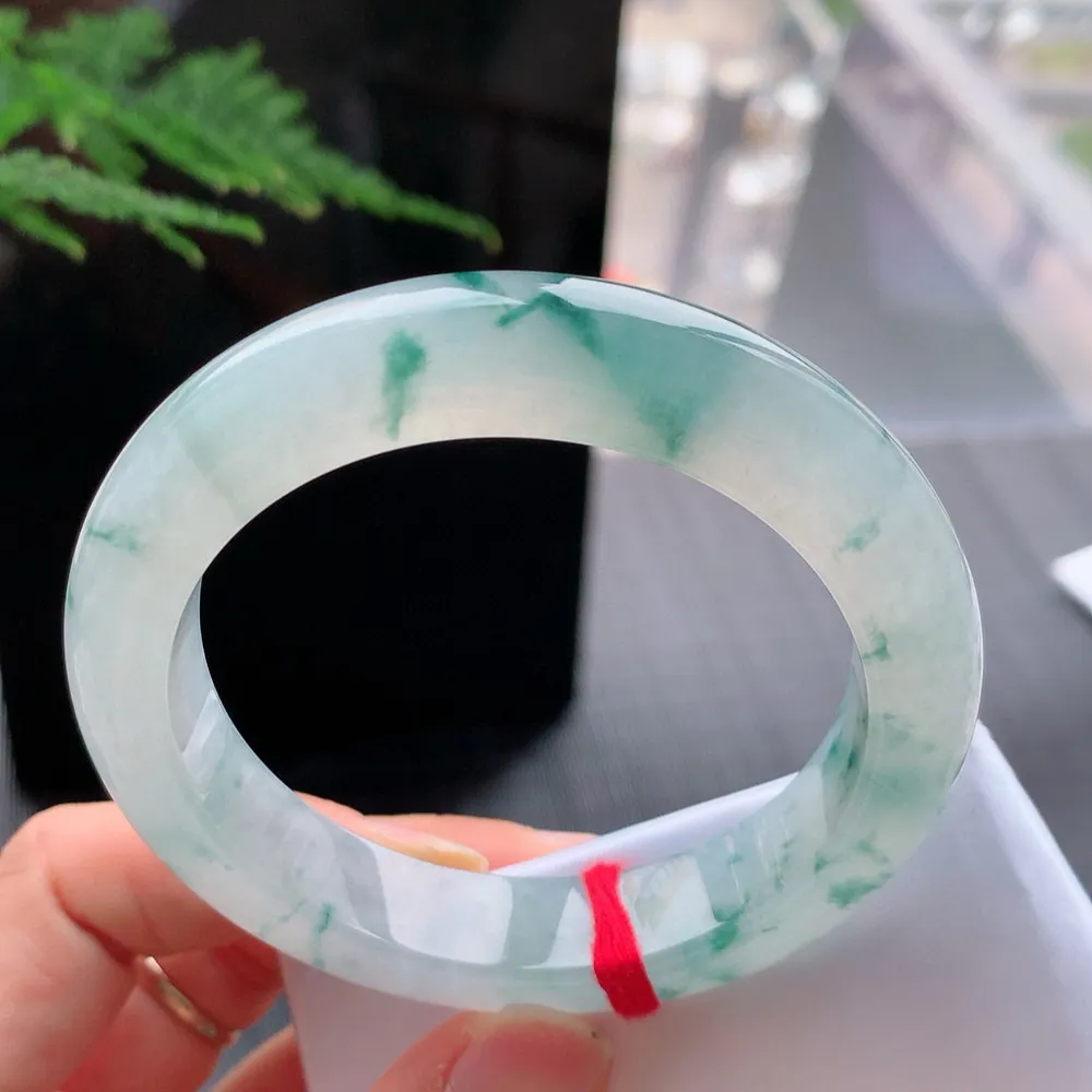 正圈冰玻飘花 无瑕 尺寸:56.1/12.1/9.4 花美 种水好