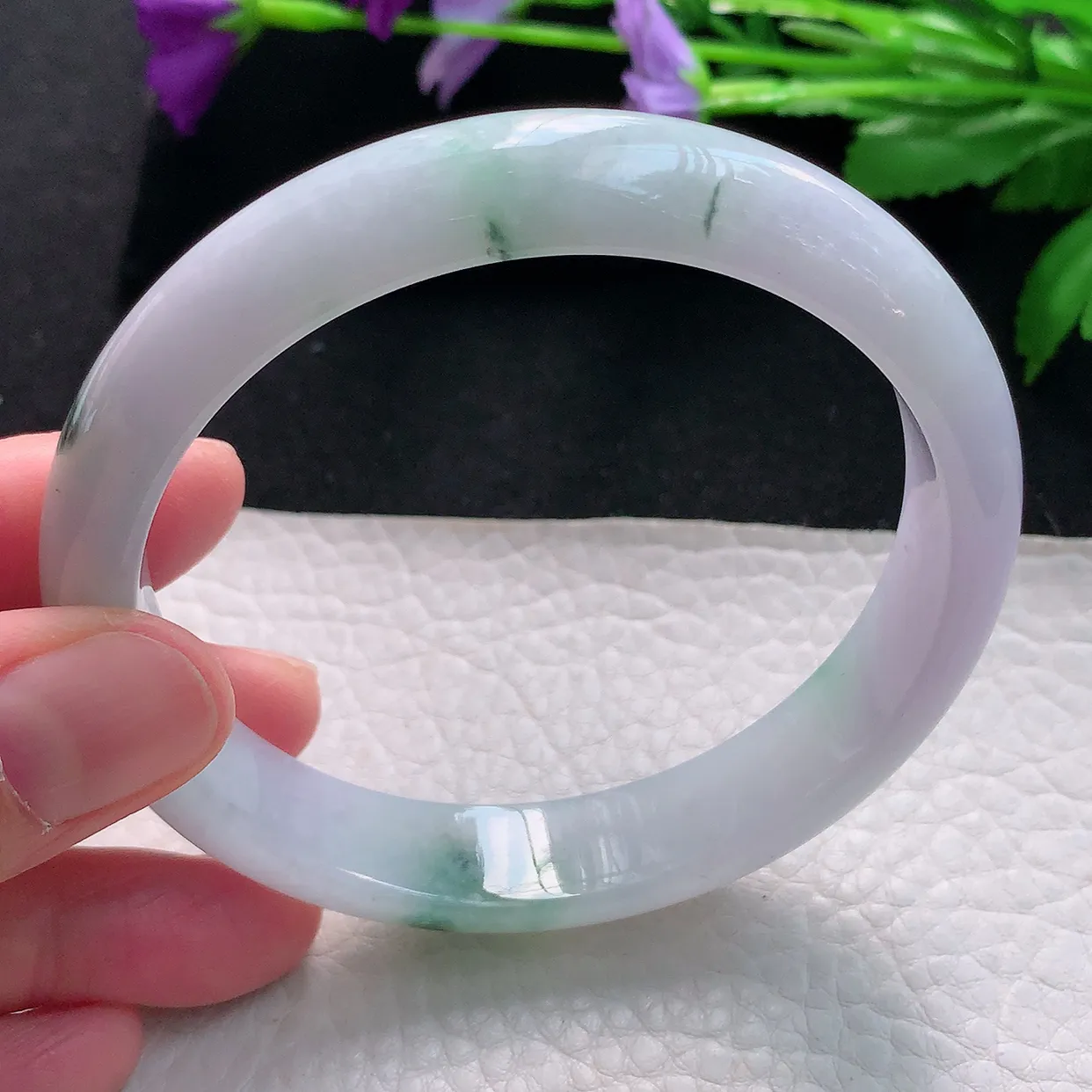 yh大圈口64*13*7.6平安镯 天然缅甸翡翠手镯的春带彩水润宽边镯子