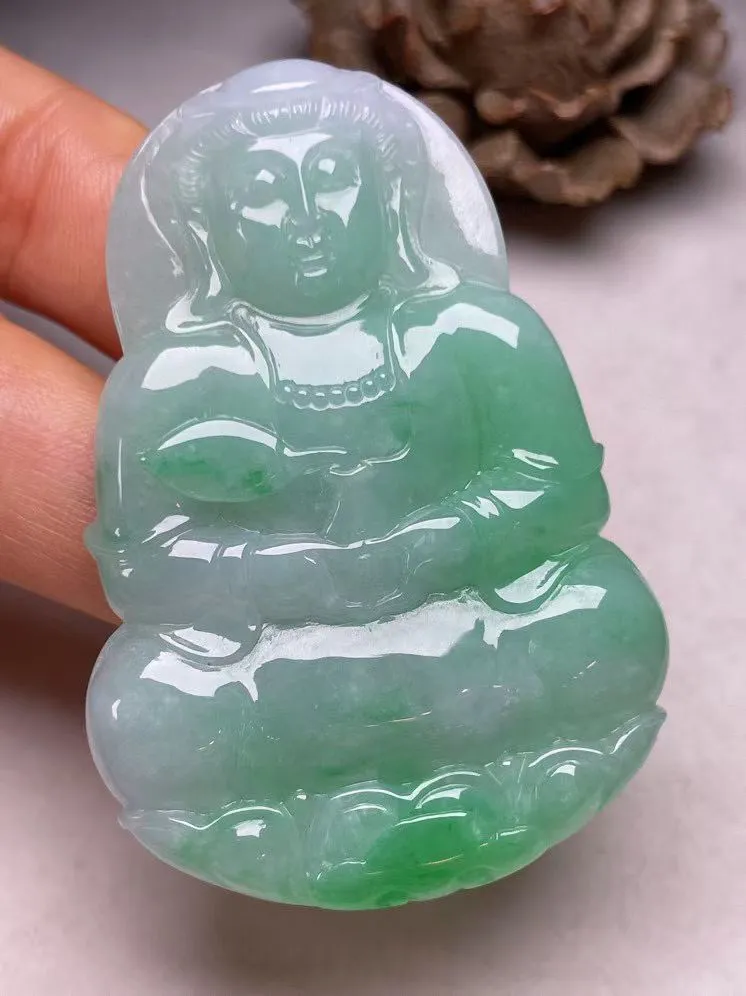 冰糯种飘绿【立体观音】吊坠，种水好，玉质细腻 ，卖相好‘
