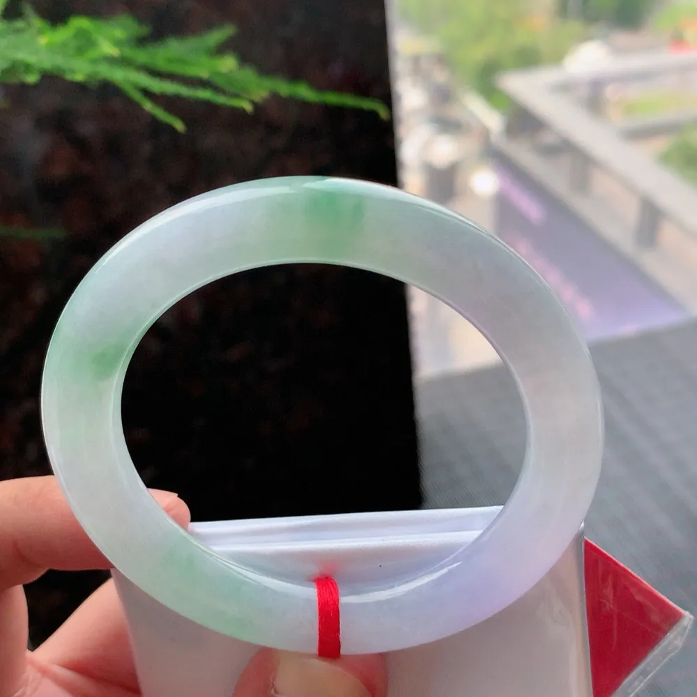 圆条冰春彩 无瑕 尺寸:55.1/10.1 种色俱佳