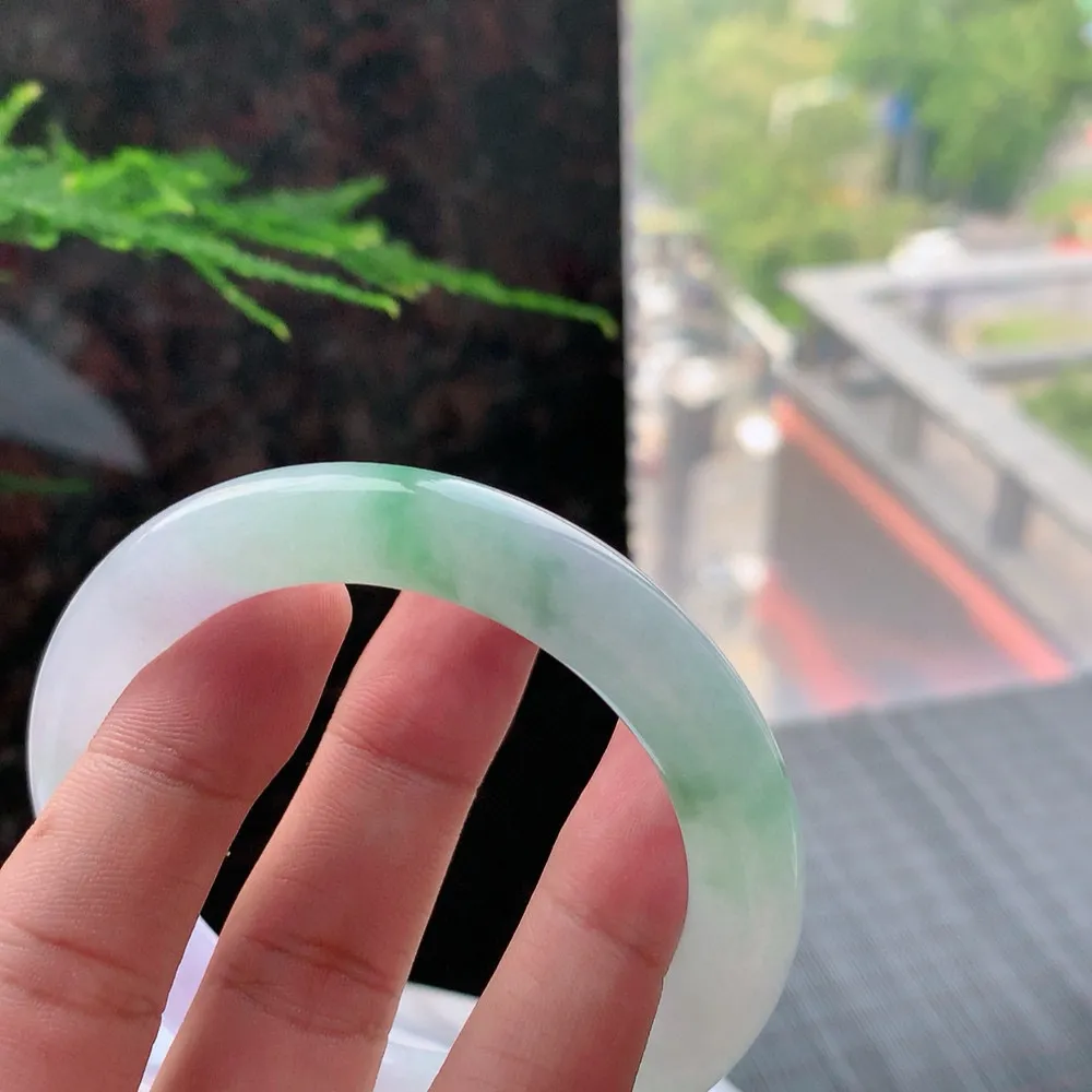 圆条冰春彩 无瑕 尺寸:55.1/10.1 种色俱佳