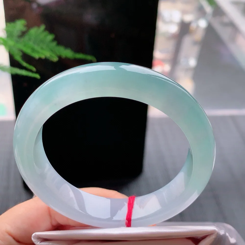 正圈高冰蓝水  无瑕 尺寸:59.7/13.2/9.2 种色兼备