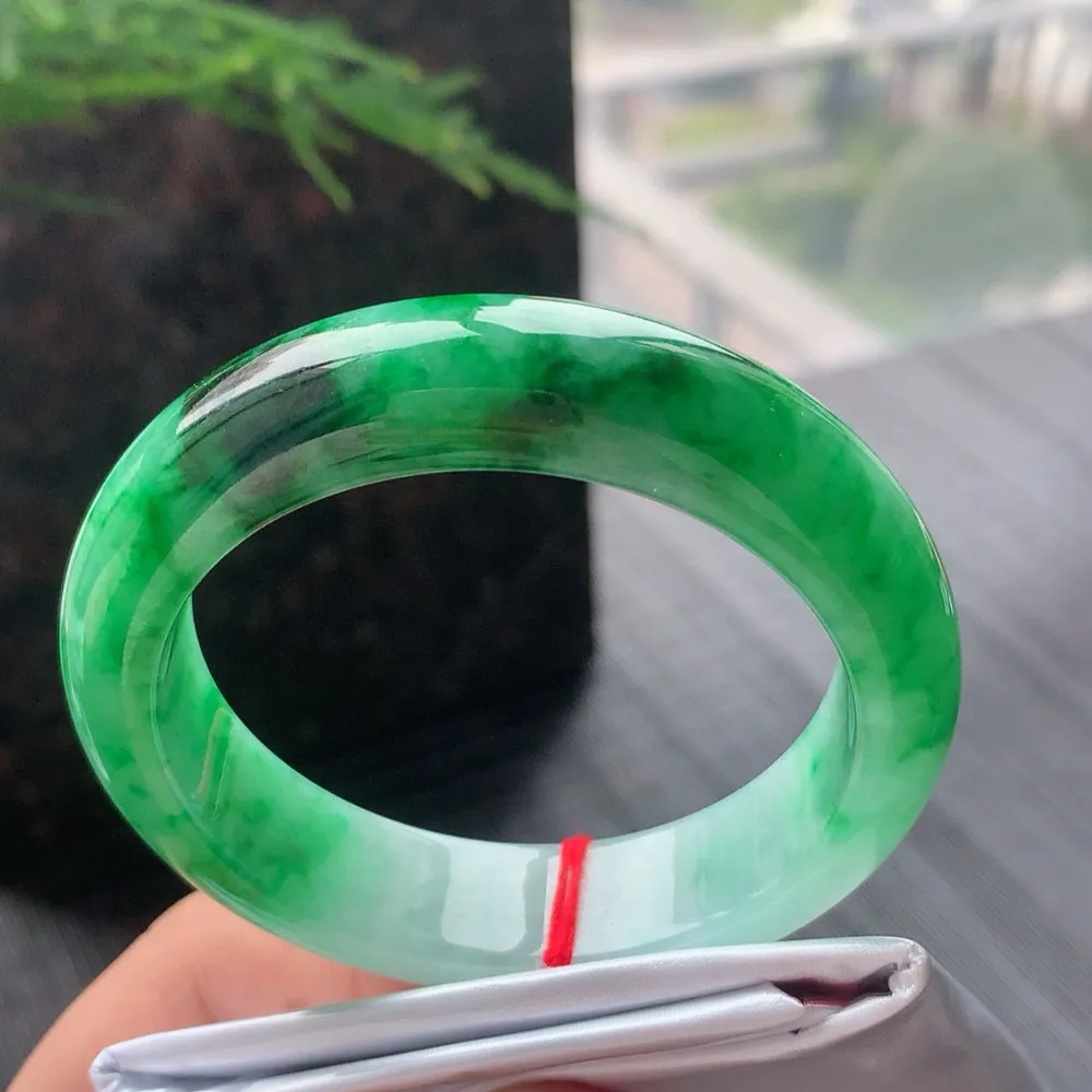 正圈冰糯辣绿 无瑕 尺寸:55.4/14.2/8.7色好