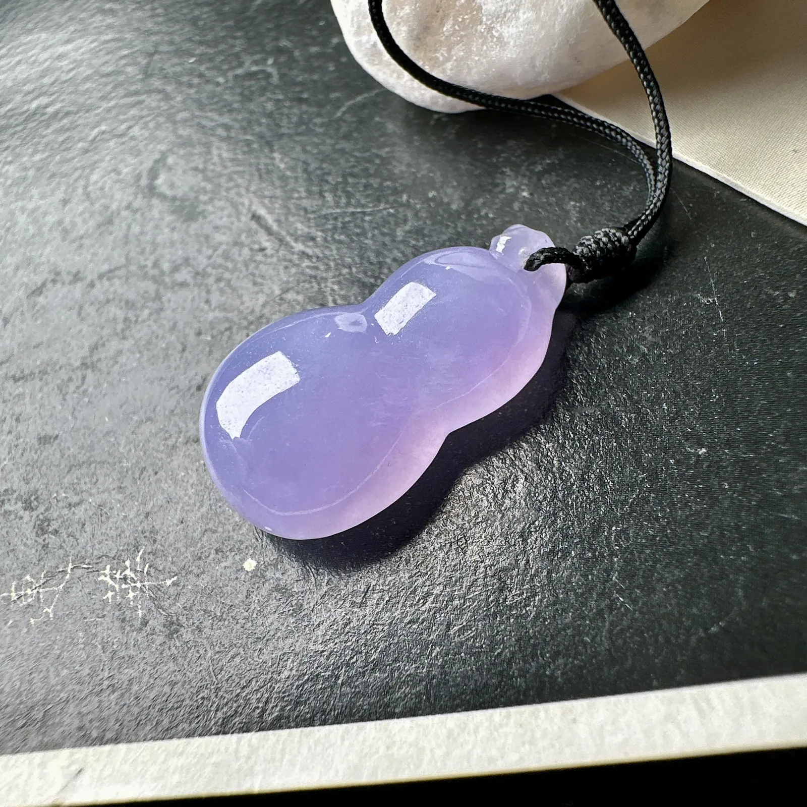 【冰种紫葫芦吊坠】质地细腻，冰透纯净，唯美漂亮，珍藏品质