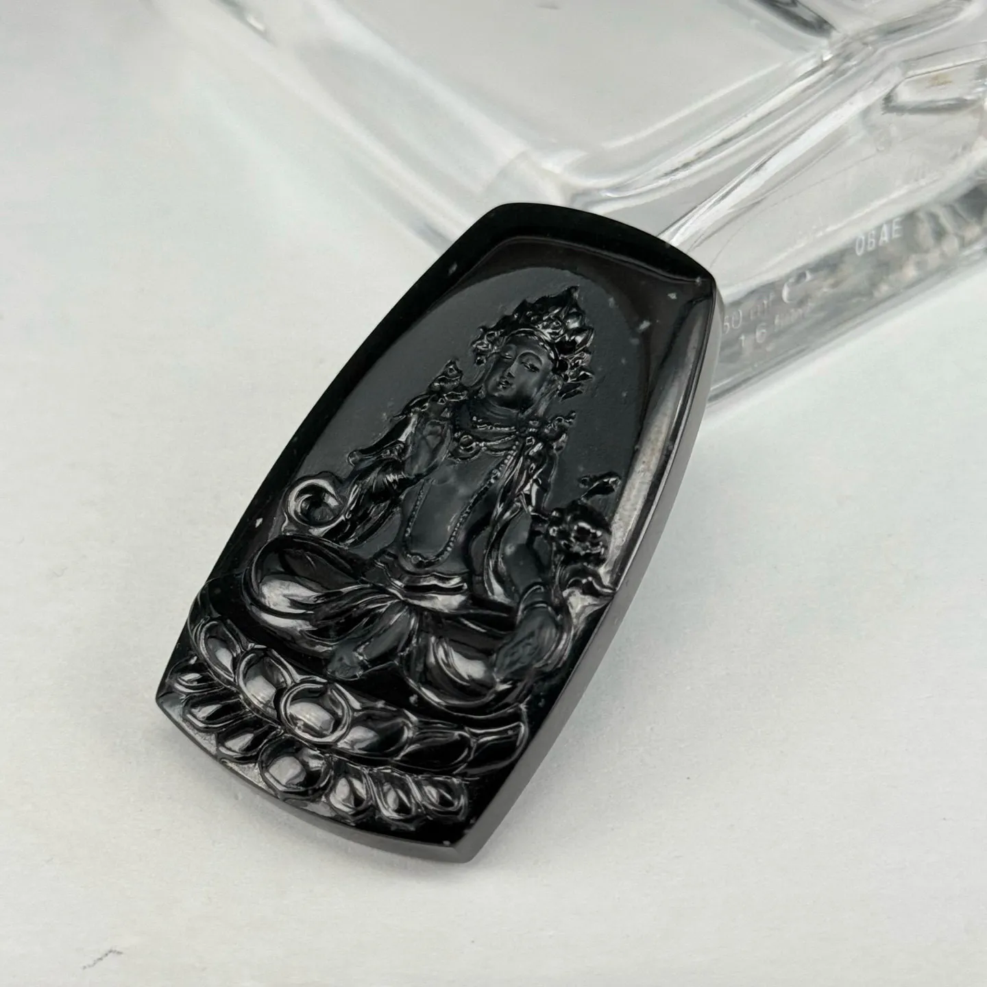 精品墨翠度母 种好色正 黑度极好 打灯通透 油性十足 尺寸53.3