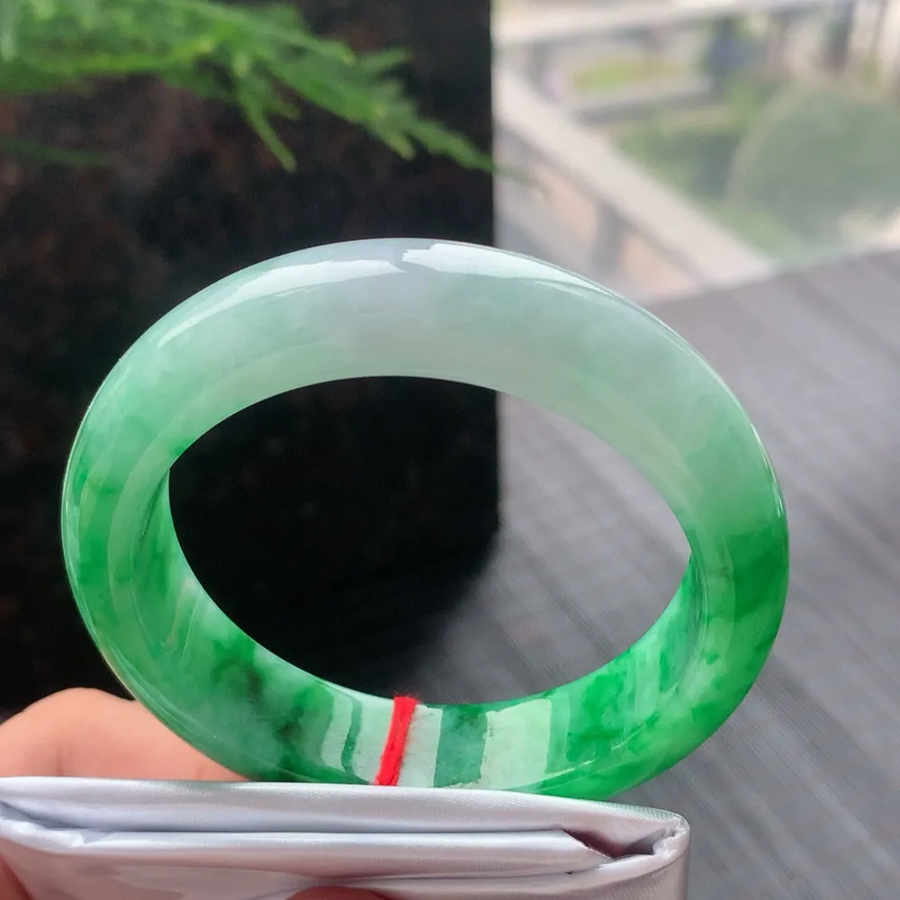 正圈冰糯辣绿 无瑕 尺寸:55.4/14.2/8.7色好