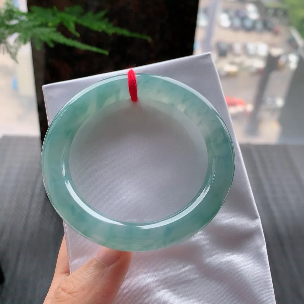 圆条高冰飘花 无瑕 尺寸:54.5/10.2 花美 种水好