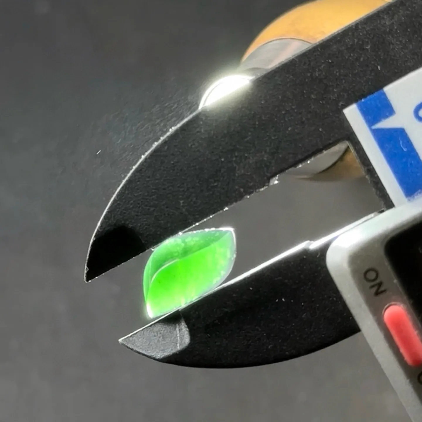 精品墨翠随形马眼套装裸石 种好色正 黑度极好 打灯通透 油性十足