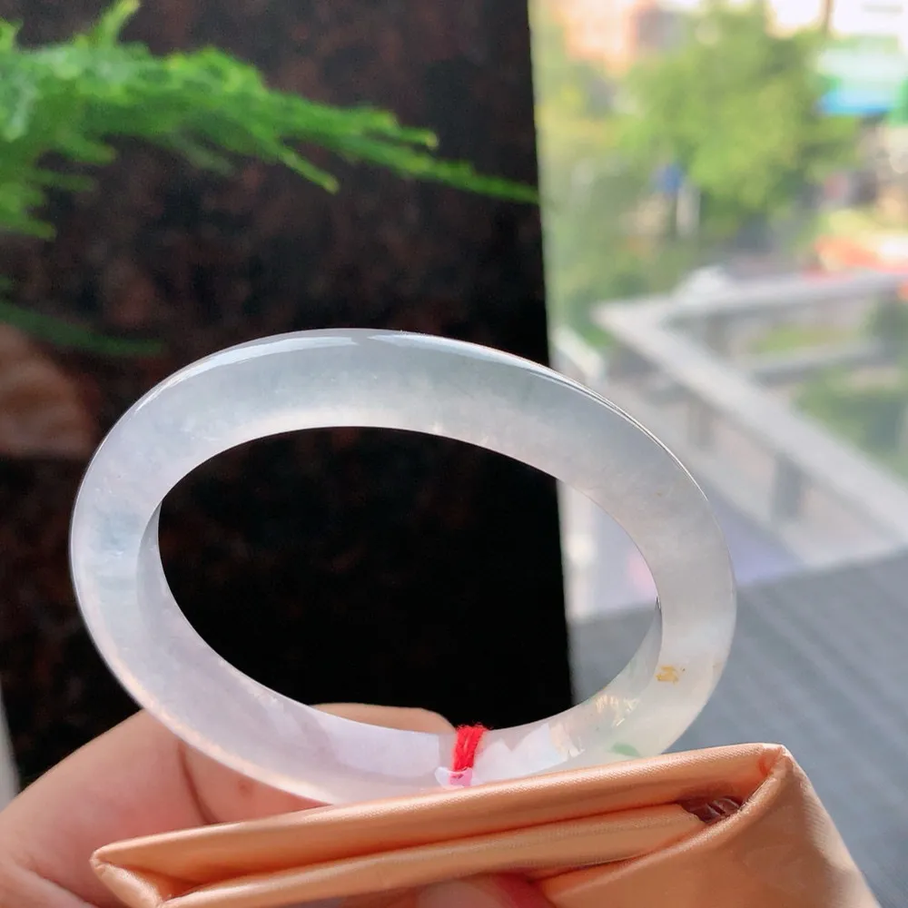 贵妃冰玻黄加绿 无瑕 尺寸:53.1/8.3/7.4 种水好