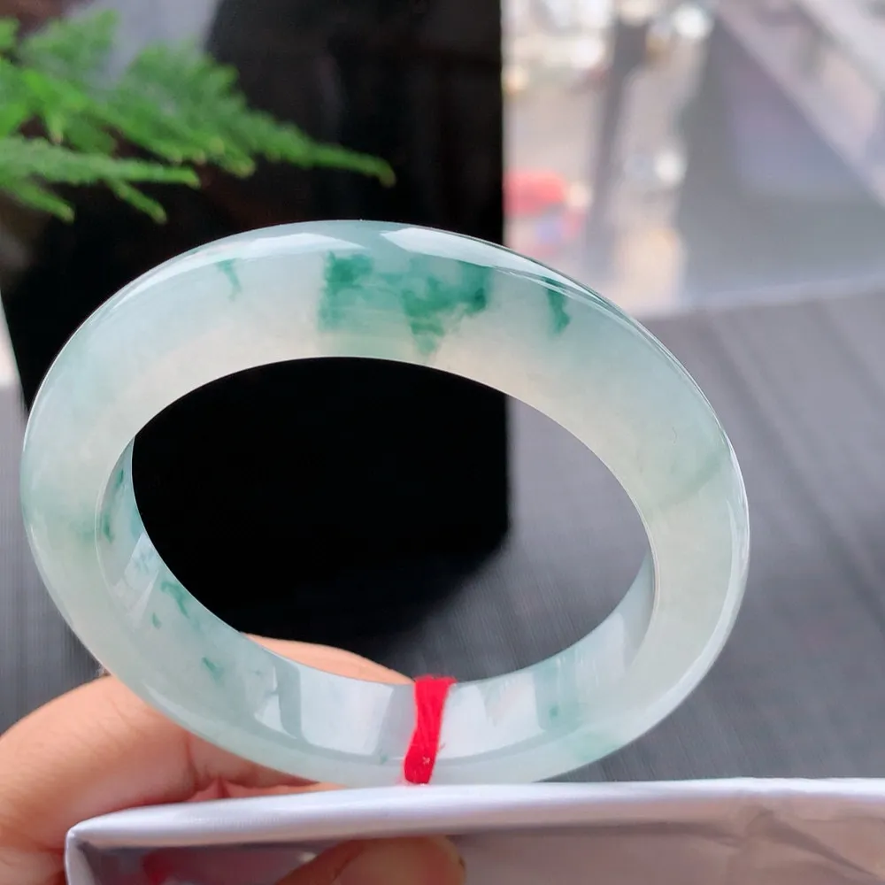 正圈冰玻飘花 无瑕 尺寸:56.1/12.1/9.4 花美 种水好