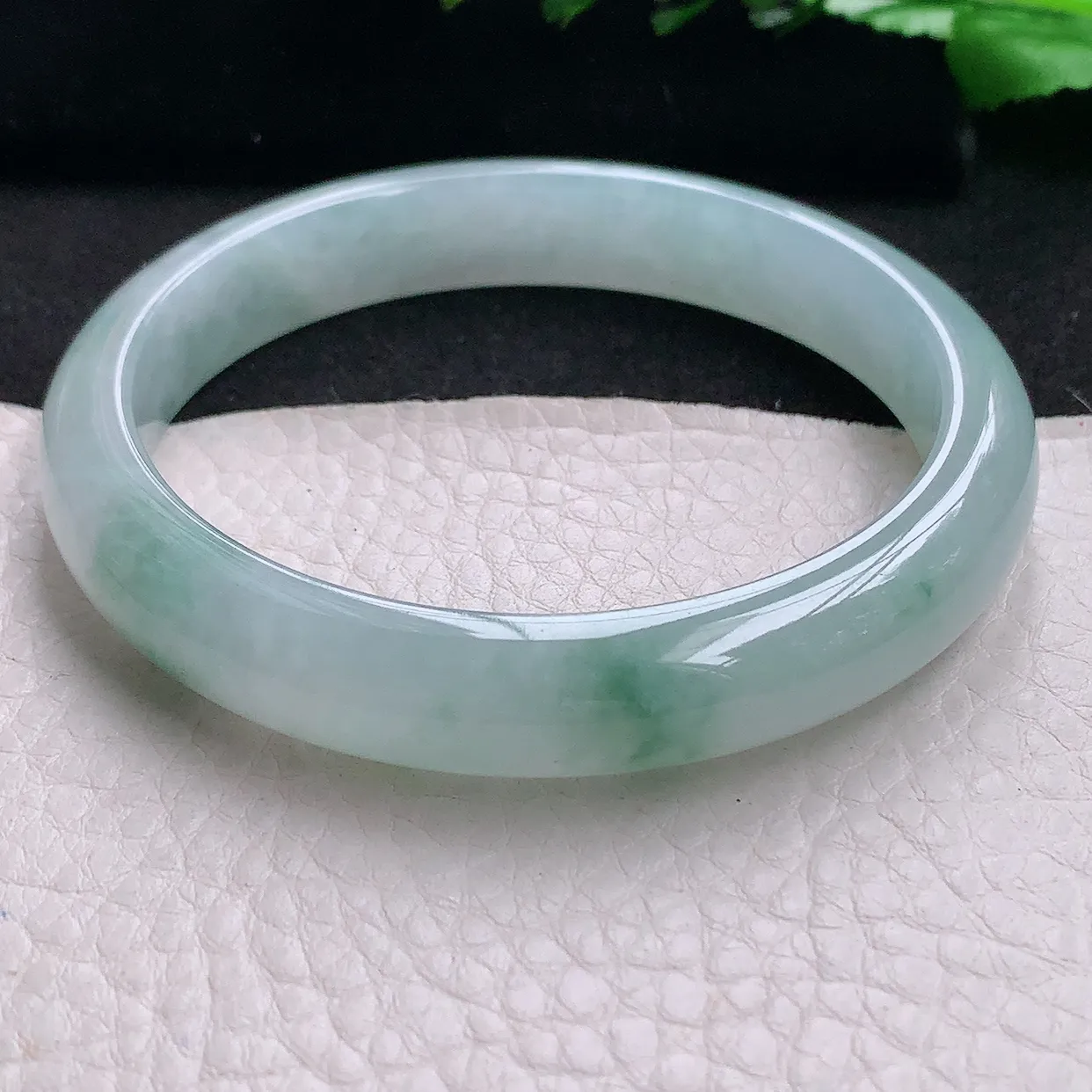 n大圈口60*11*7.5平安镯 天然缅甸翡翠a 货冰飘花宽边玉镯子 玉手环