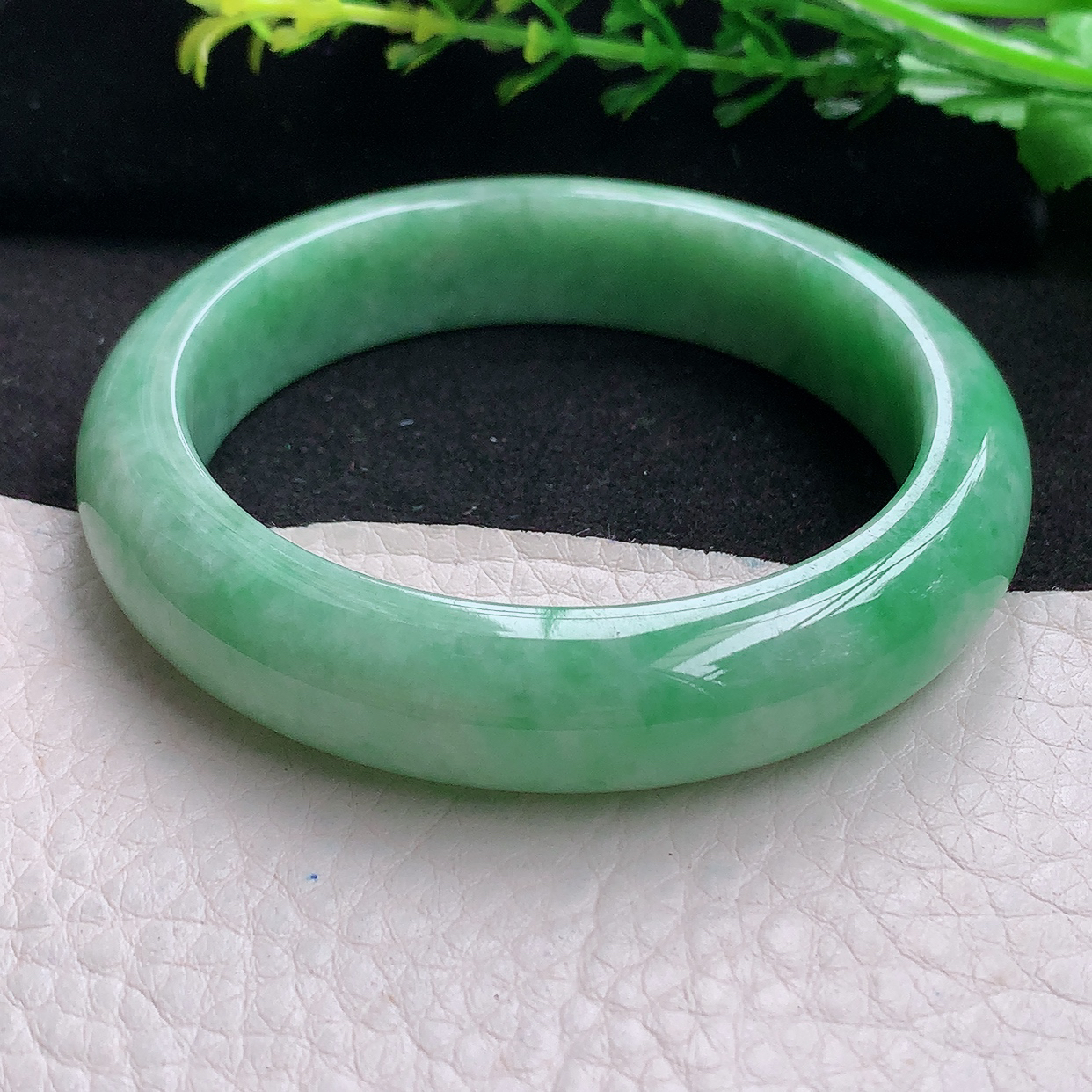 xh自然光55*12.8*8.5平安镯 天然缅甸翡翠满绿宽边玉镯子 玉手环