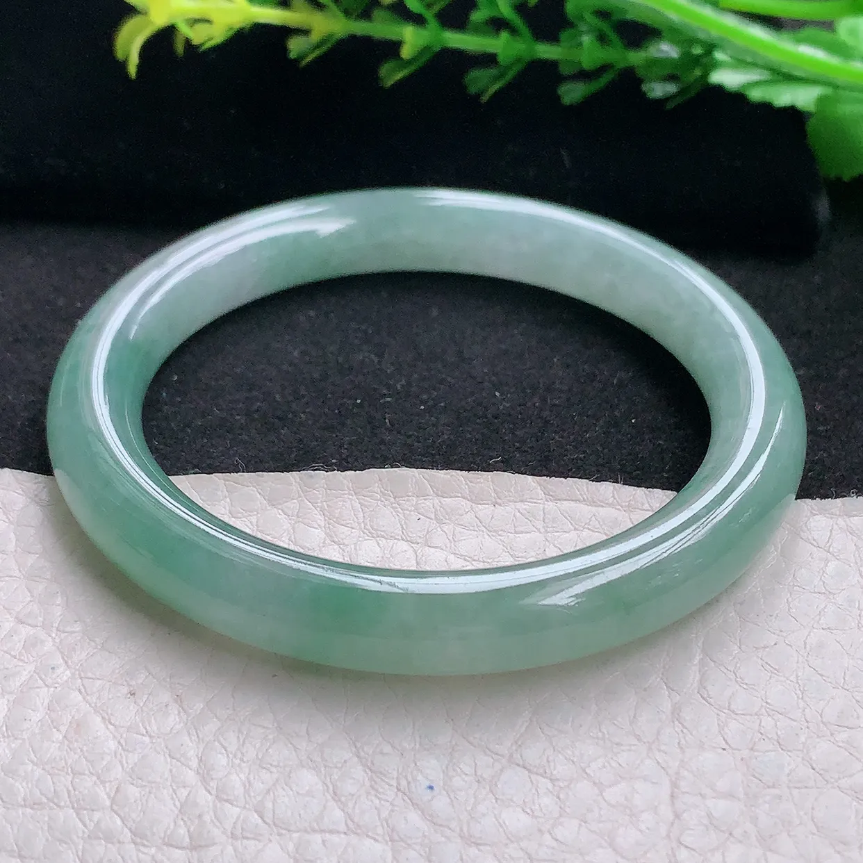 n小圈口52.5*8.3*8叮当镯 天然缅甸翡翠a 货清爽冰胶圆条玉镯子 玉手环