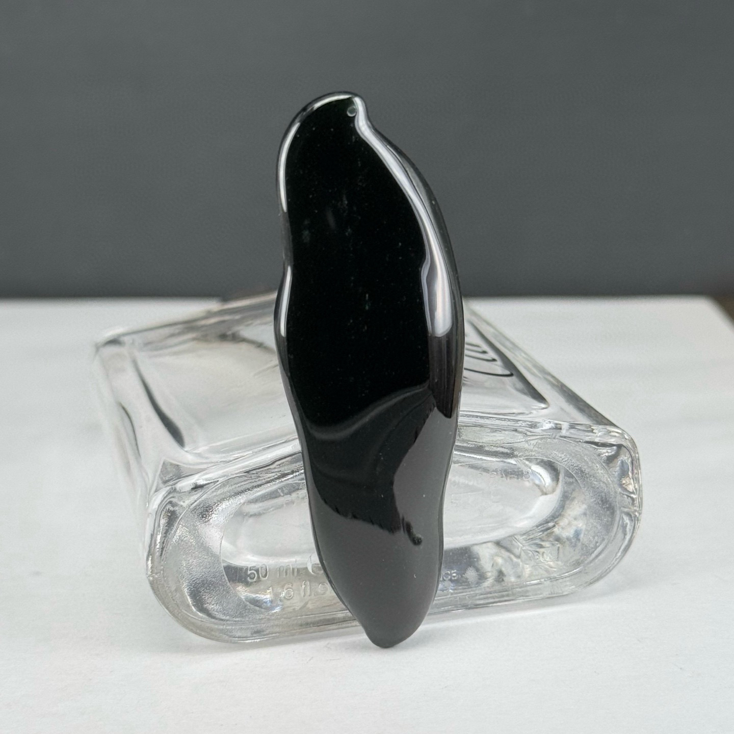 精品墨翠大日如来 种好色正 黑度极好 打灯通透 油性十足 尺寸65.5