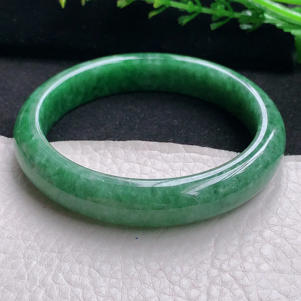 N自然光57*11.8*7.8平安镯 天然缅甸翡翠a 货满绿宽边玉镯子 玉手环