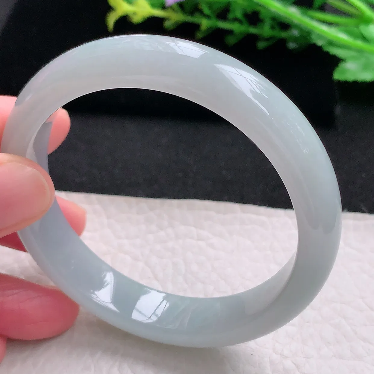 ll自然光57*12.3*7.6平安镯 天然缅甸翡翠a 货白月光宽边玉镯子 玉手环