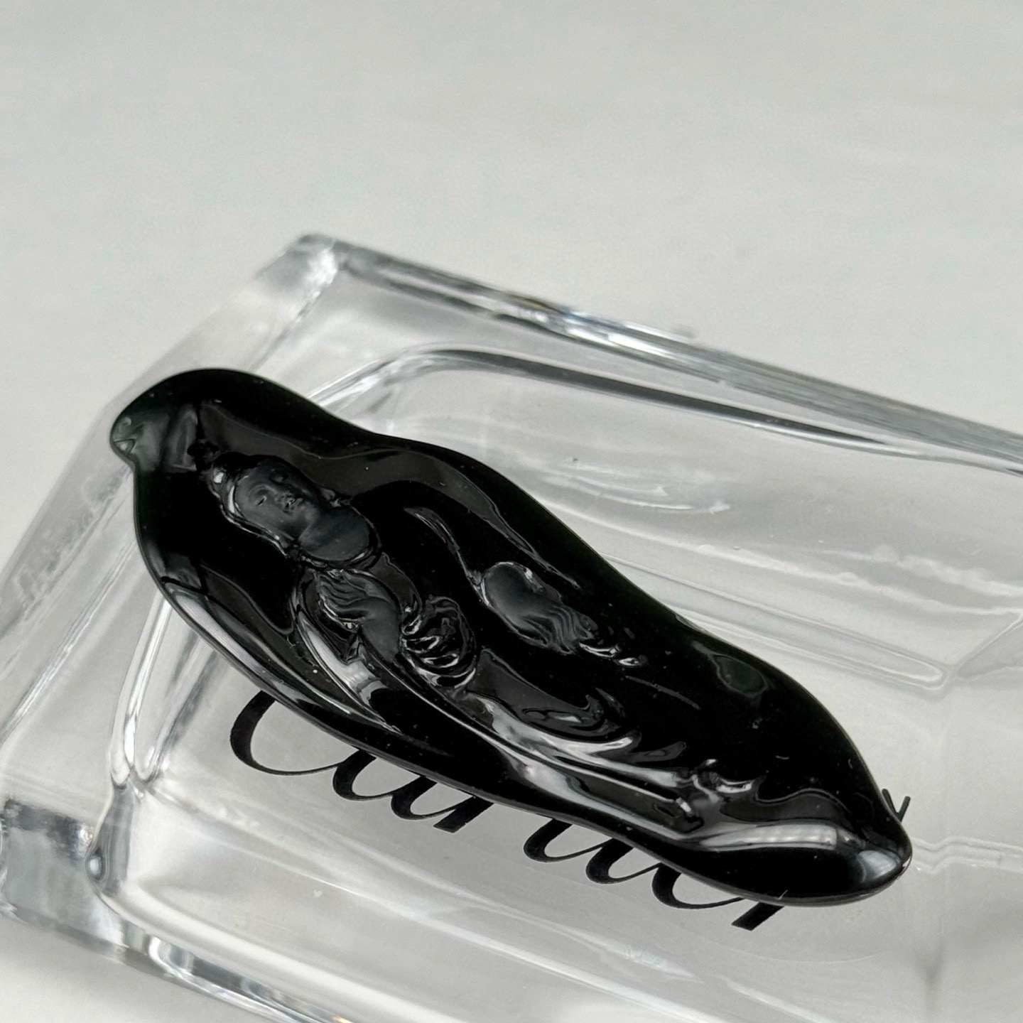 精品墨翠大日如来 种好色正 黑度极好 打灯通透 油性十足 尺寸65.5