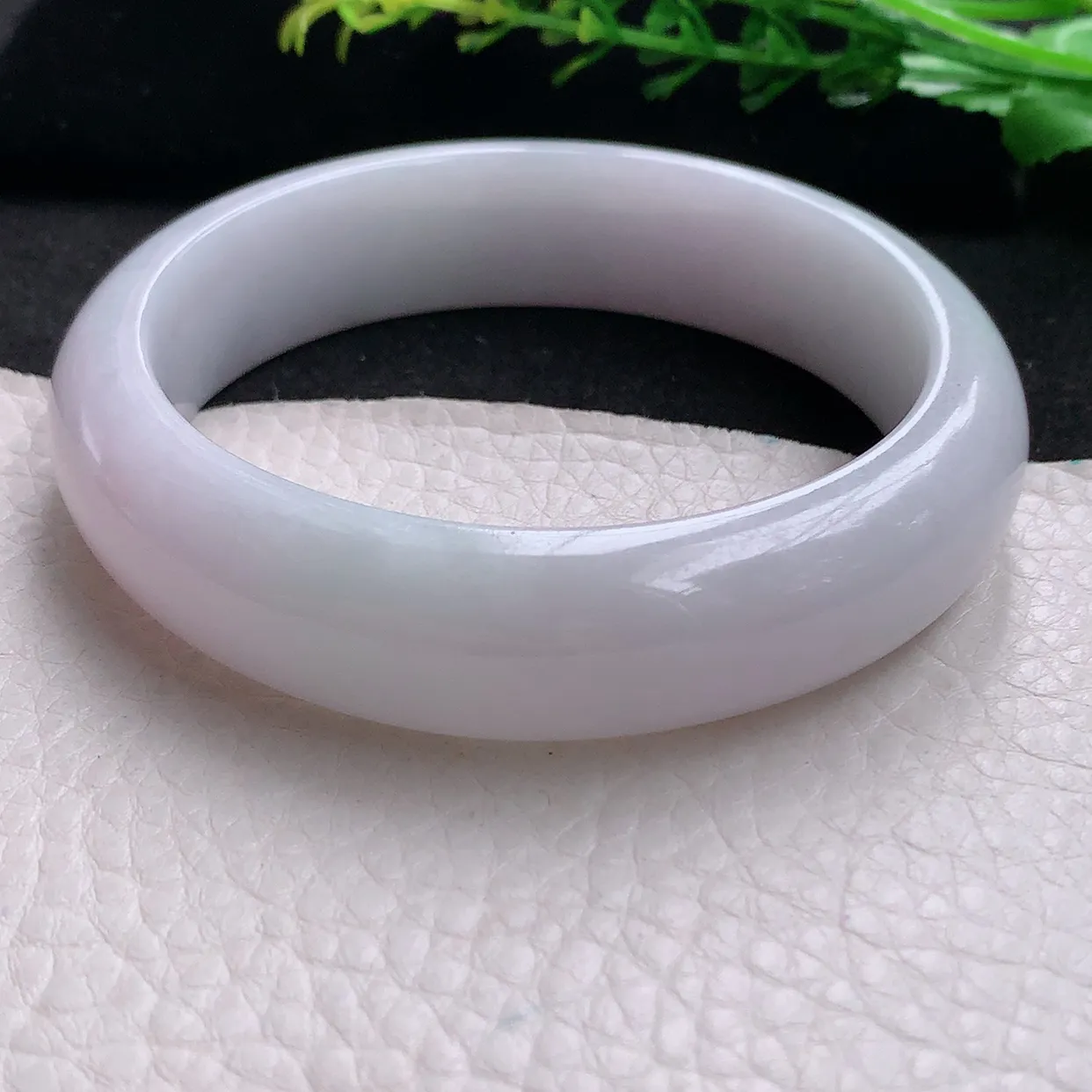 hh大圈口62*16*9轮胎镯 天然缅甸翡翠白月光大气宽边玉镯子