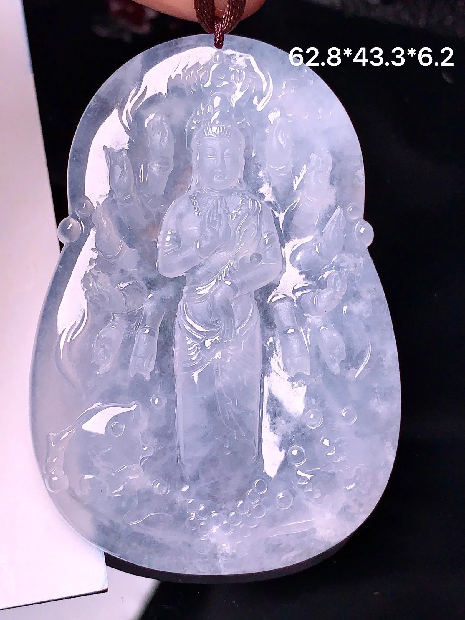 冰种千手观音菩萨吊坠 玉质细腻 色泽清新艳丽 整体尺寸62.8*43.3*6.2