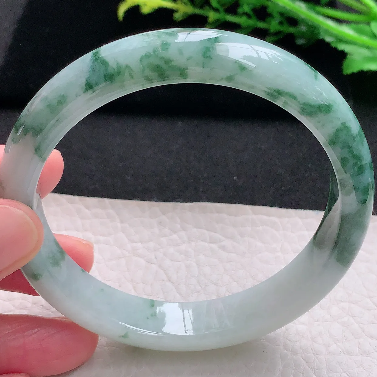 ll大圈口63*12.8*8平安镯 天然缅甸翡翠a 货冰飘花宽边玉镯子 玉手环