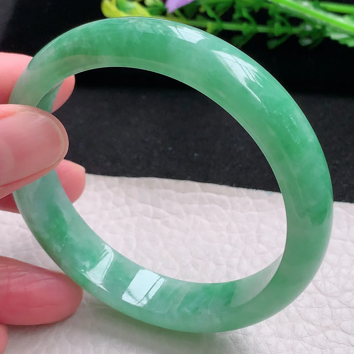 xh自然光57.5*12.8*7平安镯 天然缅甸翡翠冰胶满绿宽边玉镯子