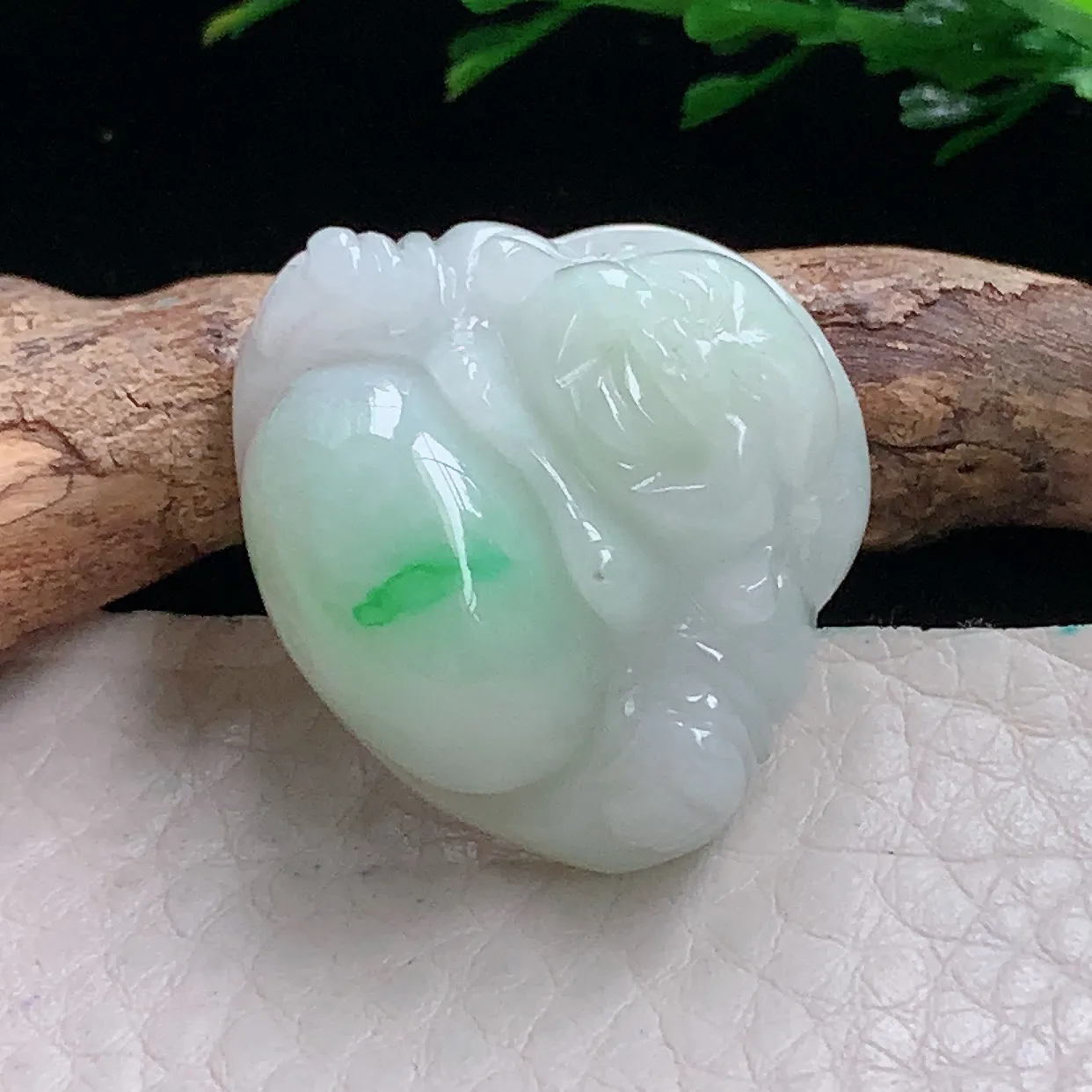 zen自然光24.5*28*11.7天然缅甸翡翠飘绿佛公 弥勒佛玉吊坠