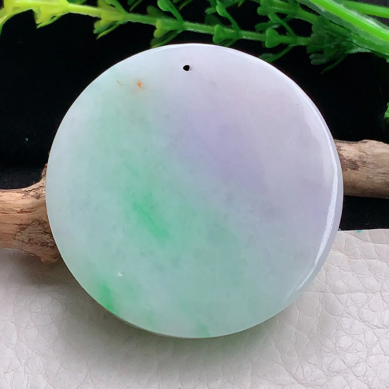 zen自然光47*12.6天然缅甸翡翠飘绿莲年有余 宝宝佛玉吊坠 毛衣坠