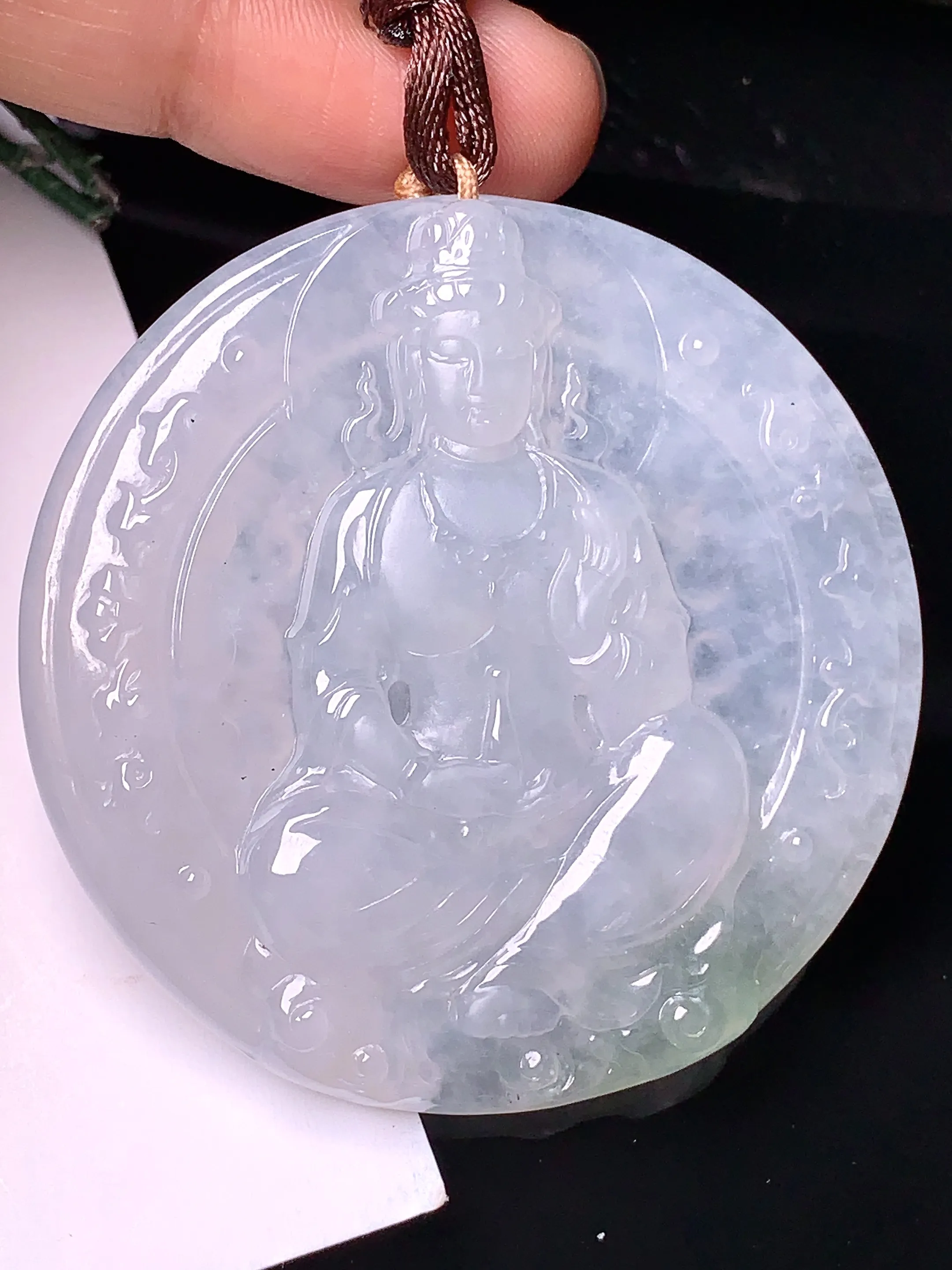 冰种观音菩萨吊坠 玉质细腻 色泽清新艳丽 整体尺寸50*6.5