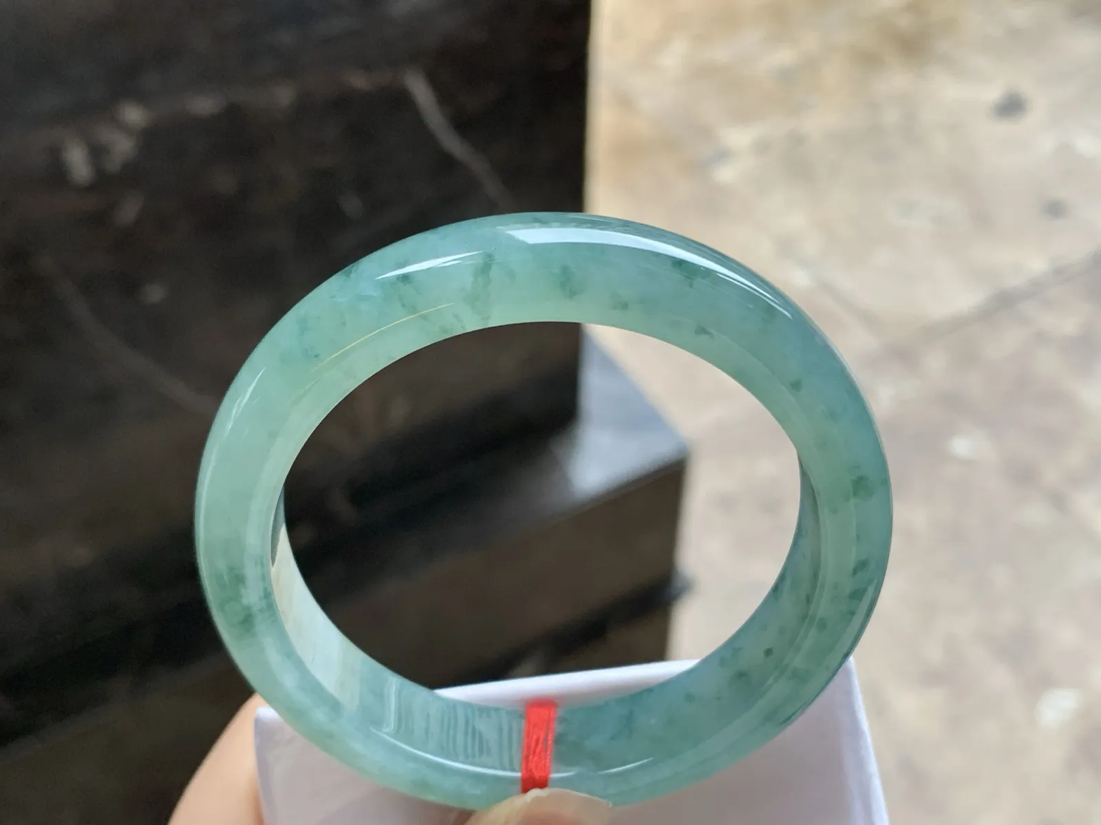 57.5-12.7-8.5

蓝花手镯^_^种水足 飘花灵韵