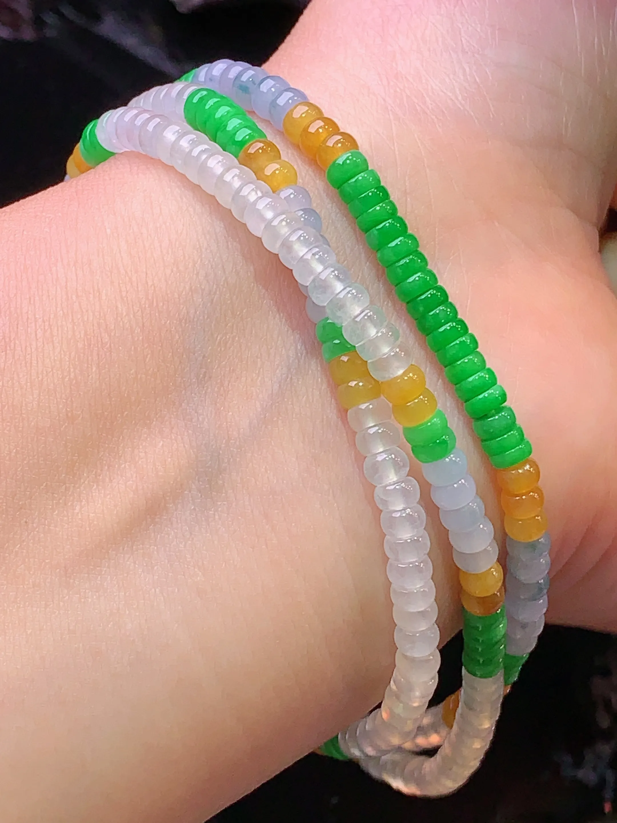 多彩算盘珠项链 玉质细腻 色泽清新艳丽 整体尺寸4*2.3