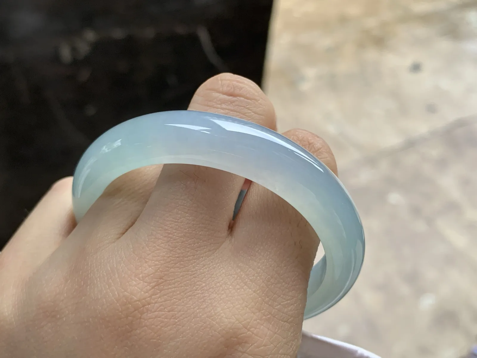 52-11.6-7.7

冰蓝手镯^_^荧光十足 冰透