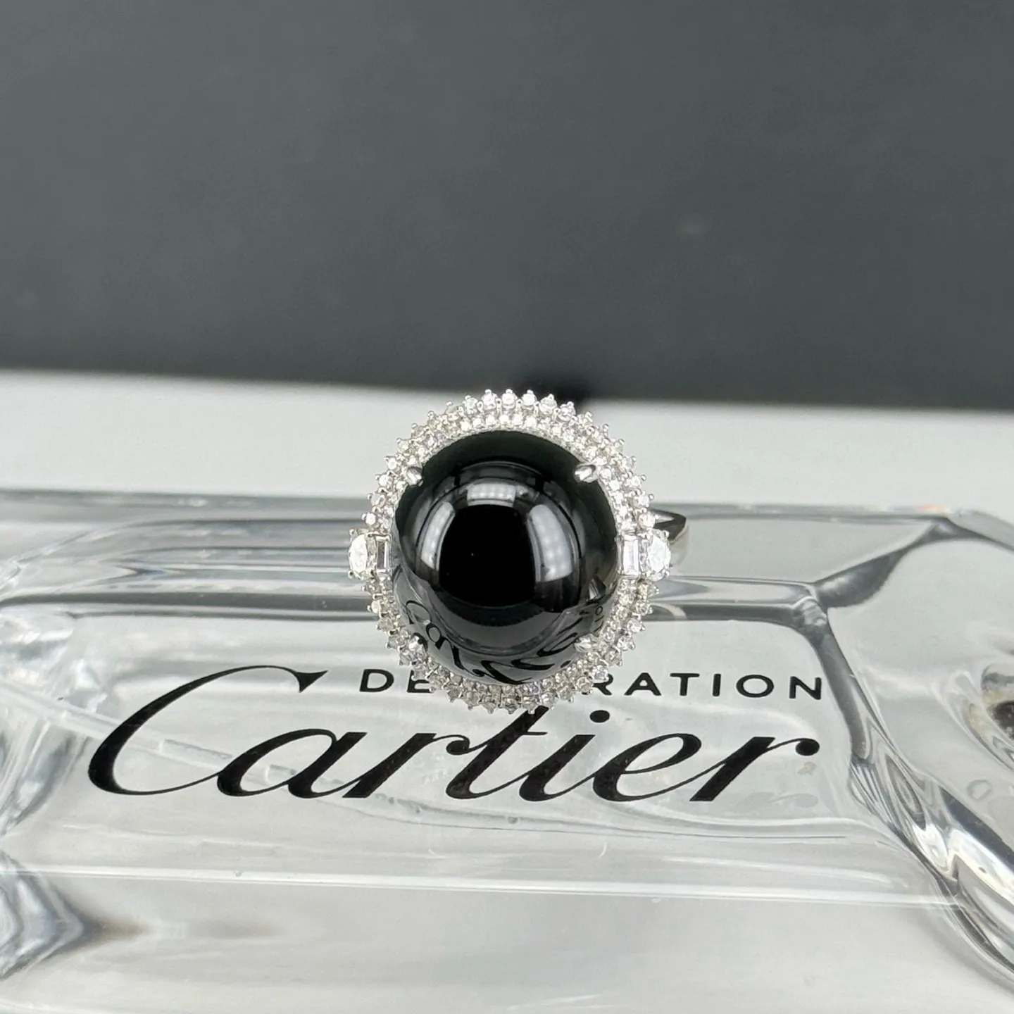 满钻豪镶墨翠大女戒 种好色正 黑度极好 打灯通透 油性十足