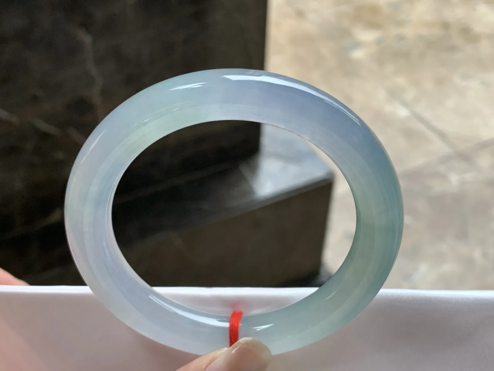 57-10.5

冰春彩圆条手镯^_^冰透荧光十足