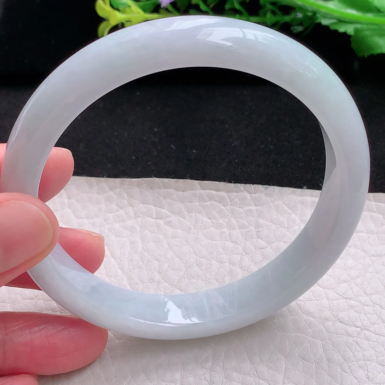 hh大圈口63*12*7.6平安镯 天然缅甸翡翠白月光正圈宽边玉镯子