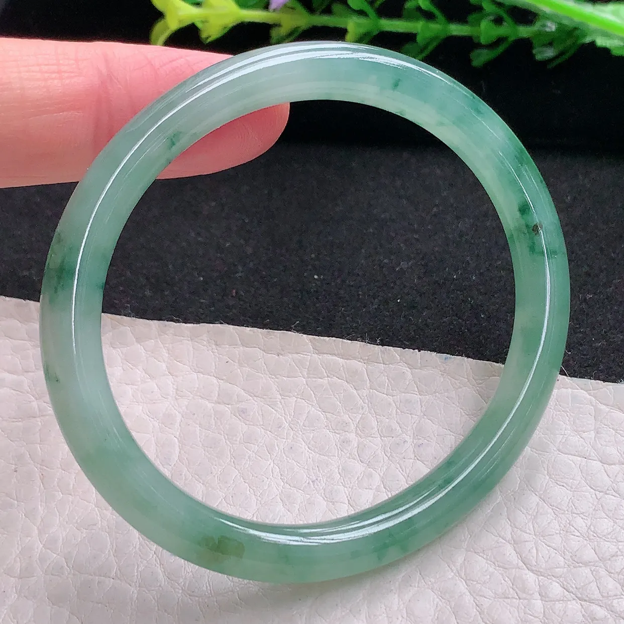 xh小圈口53.8*48*6.6贵妃圆镯 天然缅甸翡翠冰飘花圆条蛋形玉镯子