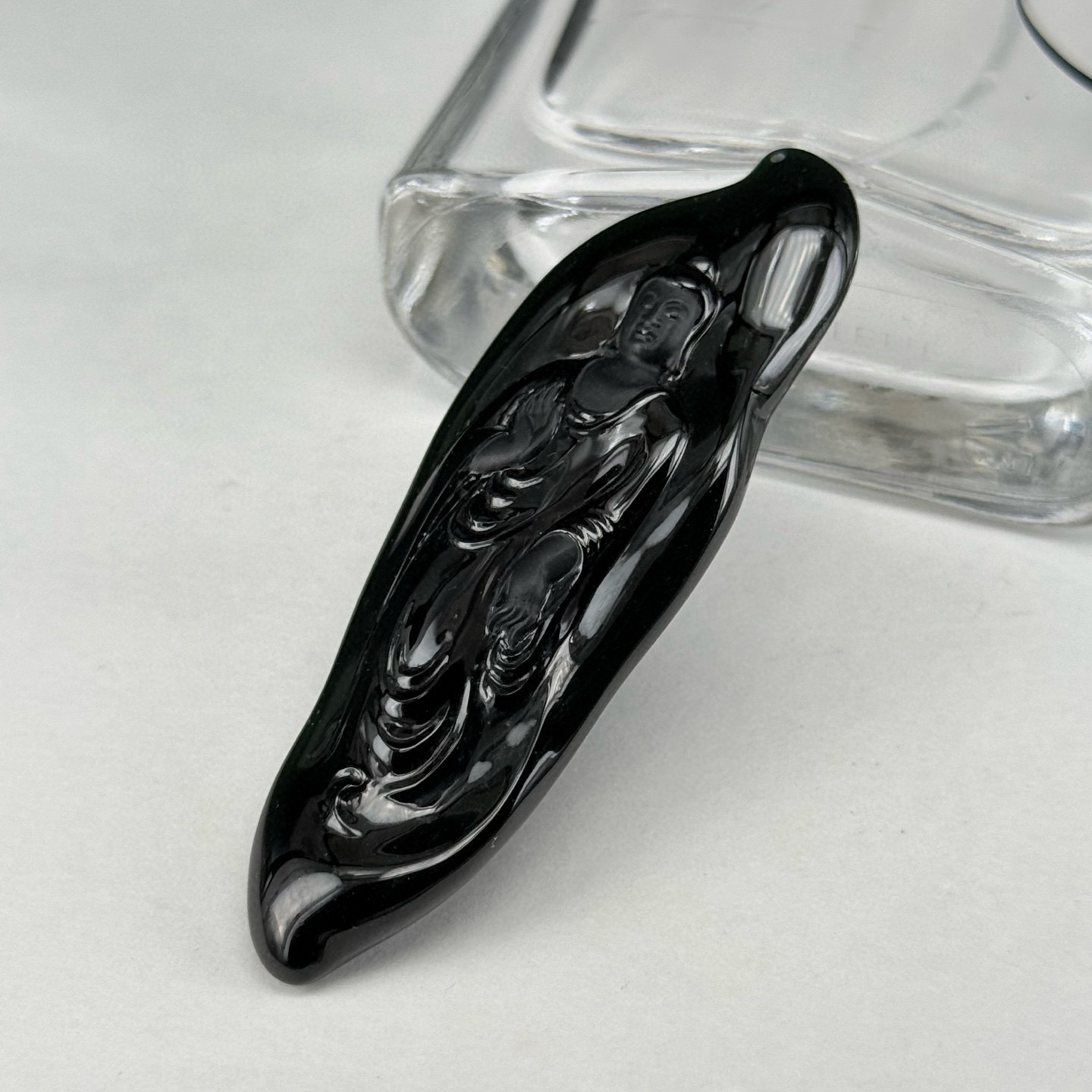 精品墨翠大日如来 种好色正 黑度极好 打灯通透 油性十足 尺寸65.5