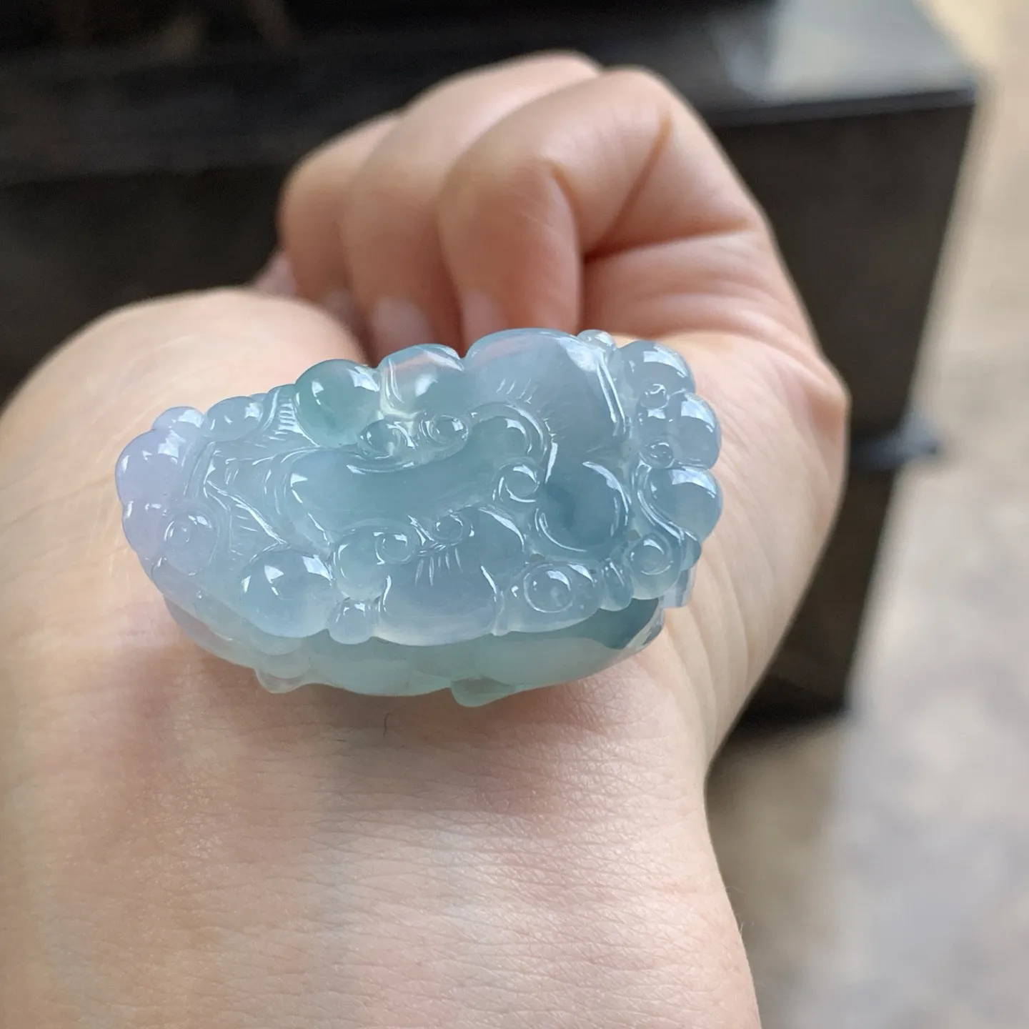 蓝花貔貅^_^鲜艳 玉质温润