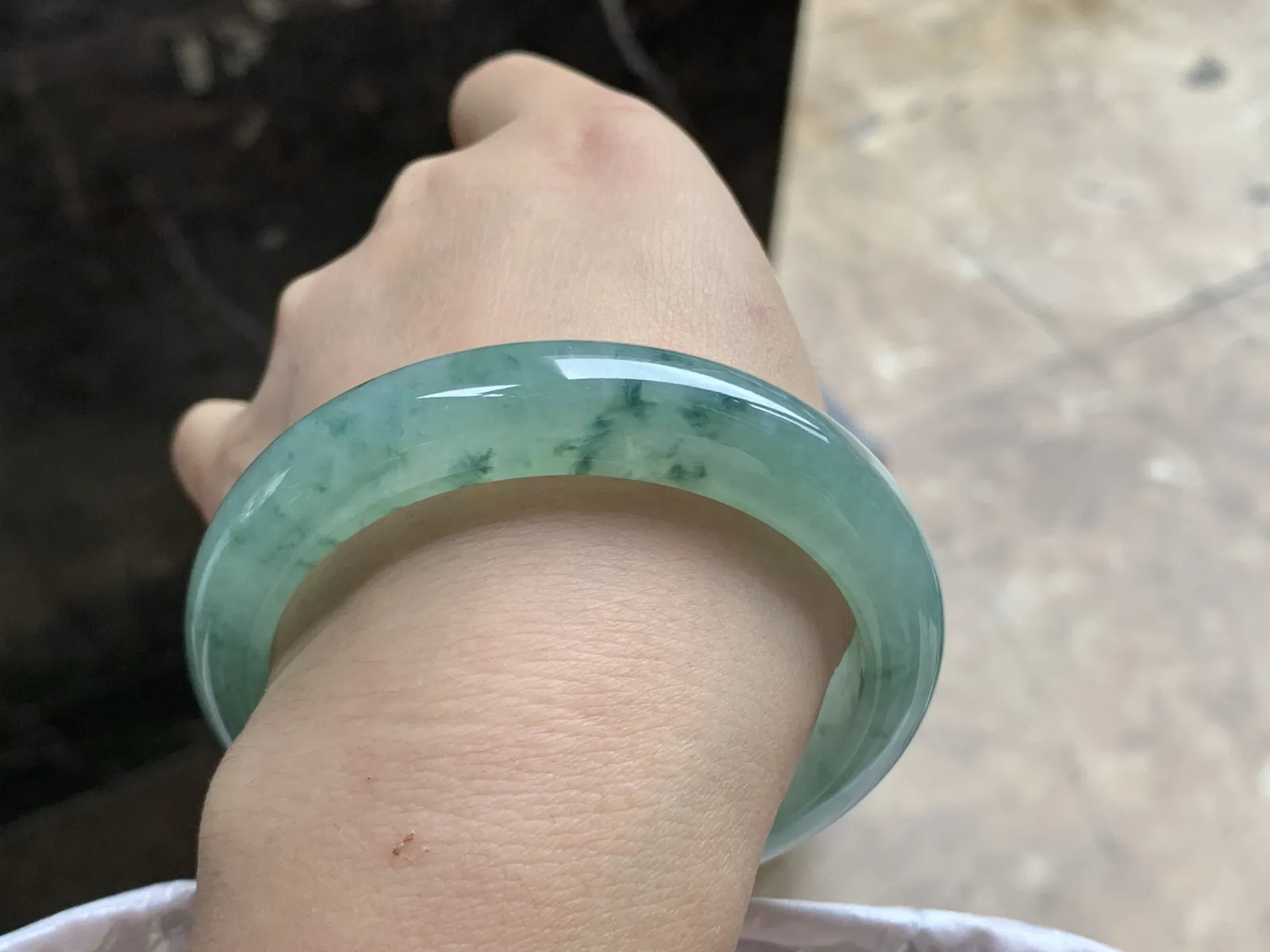 57.5-12.7-8.5

蓝花手镯^_^种水足 飘花灵韵