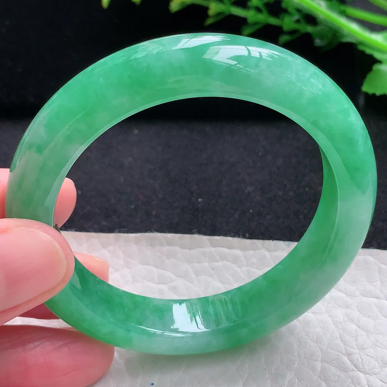 Nc小圈口51*11.5*8.3平安镯 天然缅甸翡翠a 货满绿宽边玉镯子