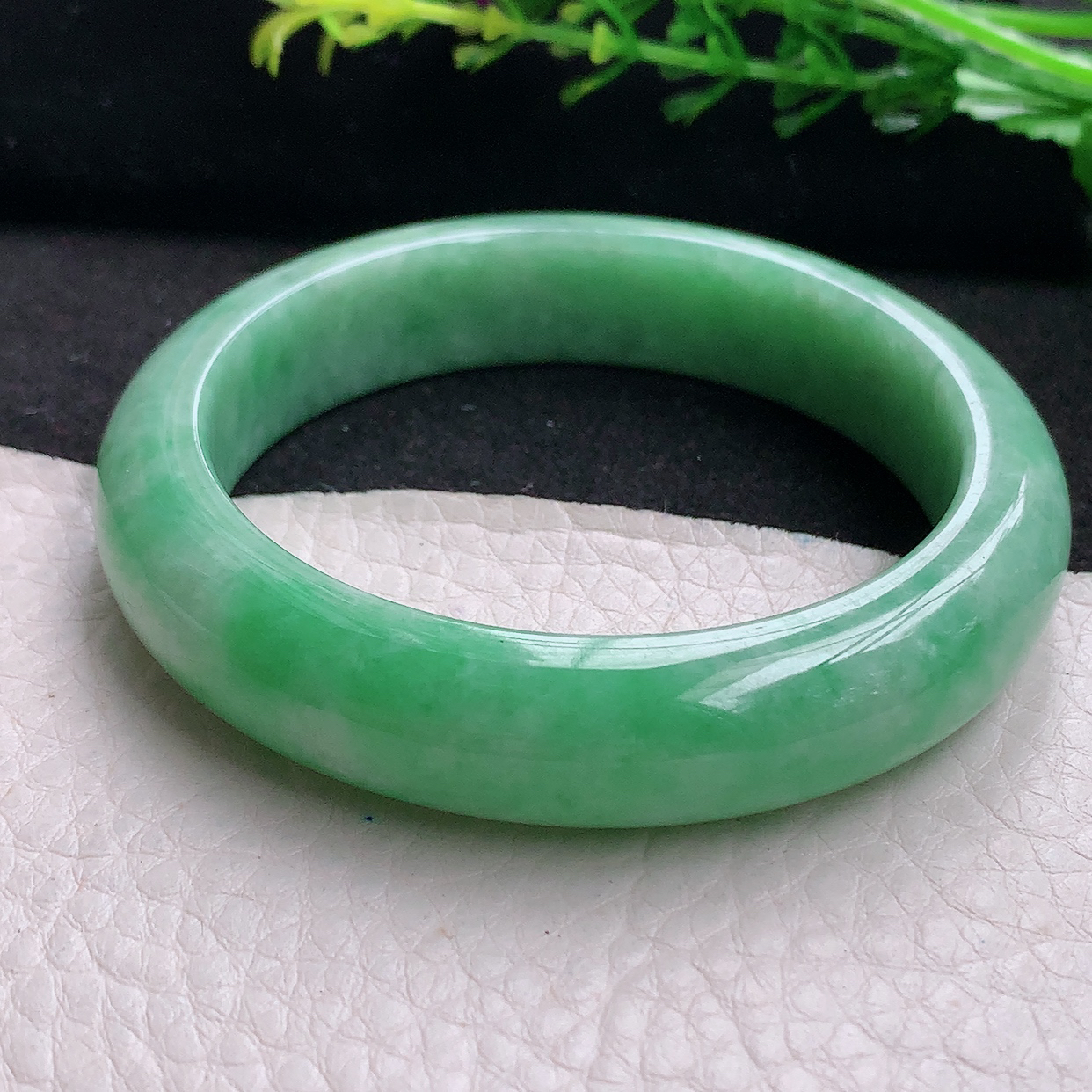 xh自然光55*12.8*8.5平安镯 天然缅甸翡翠满绿宽边玉镯子 玉手环