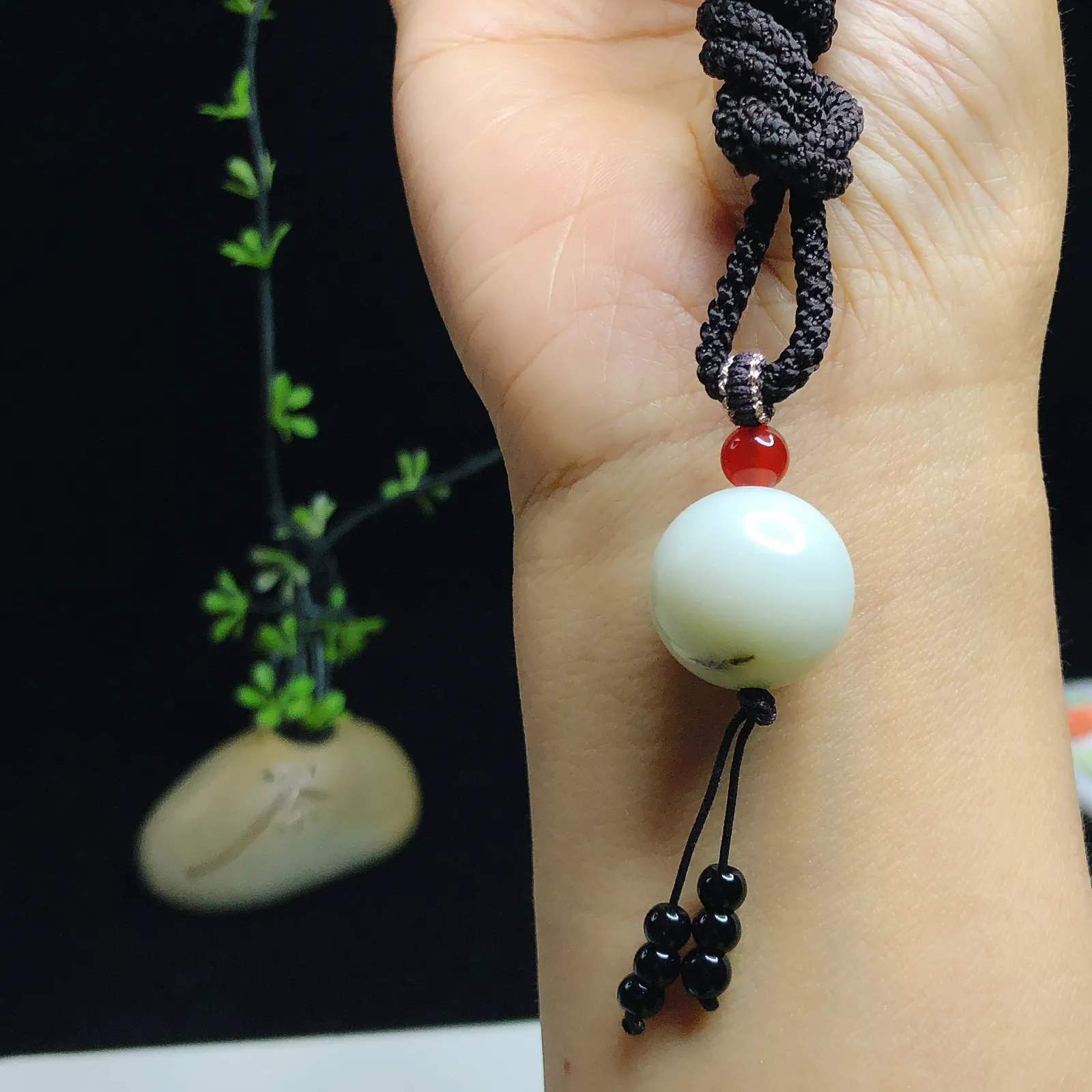 和田玉老坑白玉单珠羊脂白转运珠挂件 尺寸18重16克 特细腻无裂无杂 珠圆玉润寓意吉祥美好时光