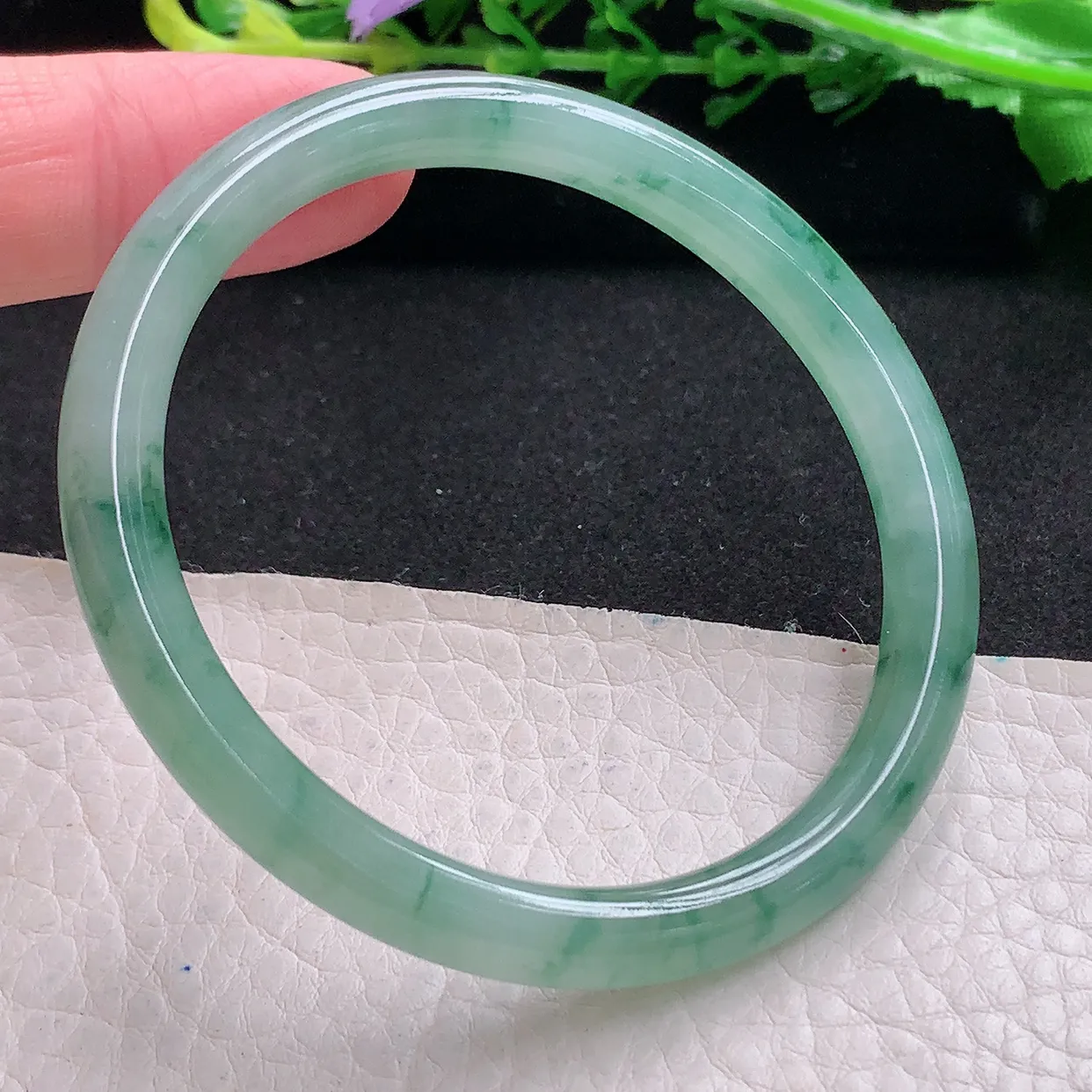 xh小圈口53.8*48*6.6贵妃圆镯 天然缅甸翡翠冰飘花圆条蛋形玉镯子