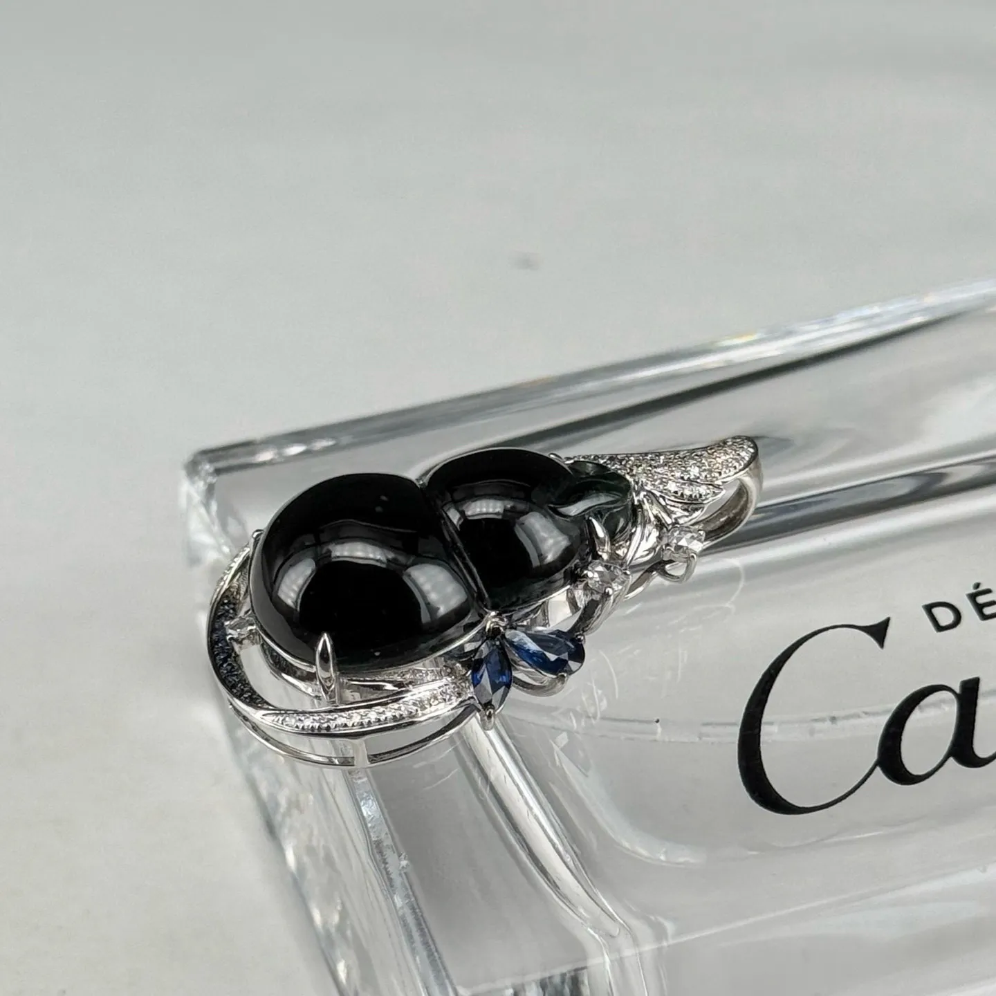 精品18k墨翠葫芦吊坠 种好色正 黑度极好 打灯通透 油性十足 尺寸35.5