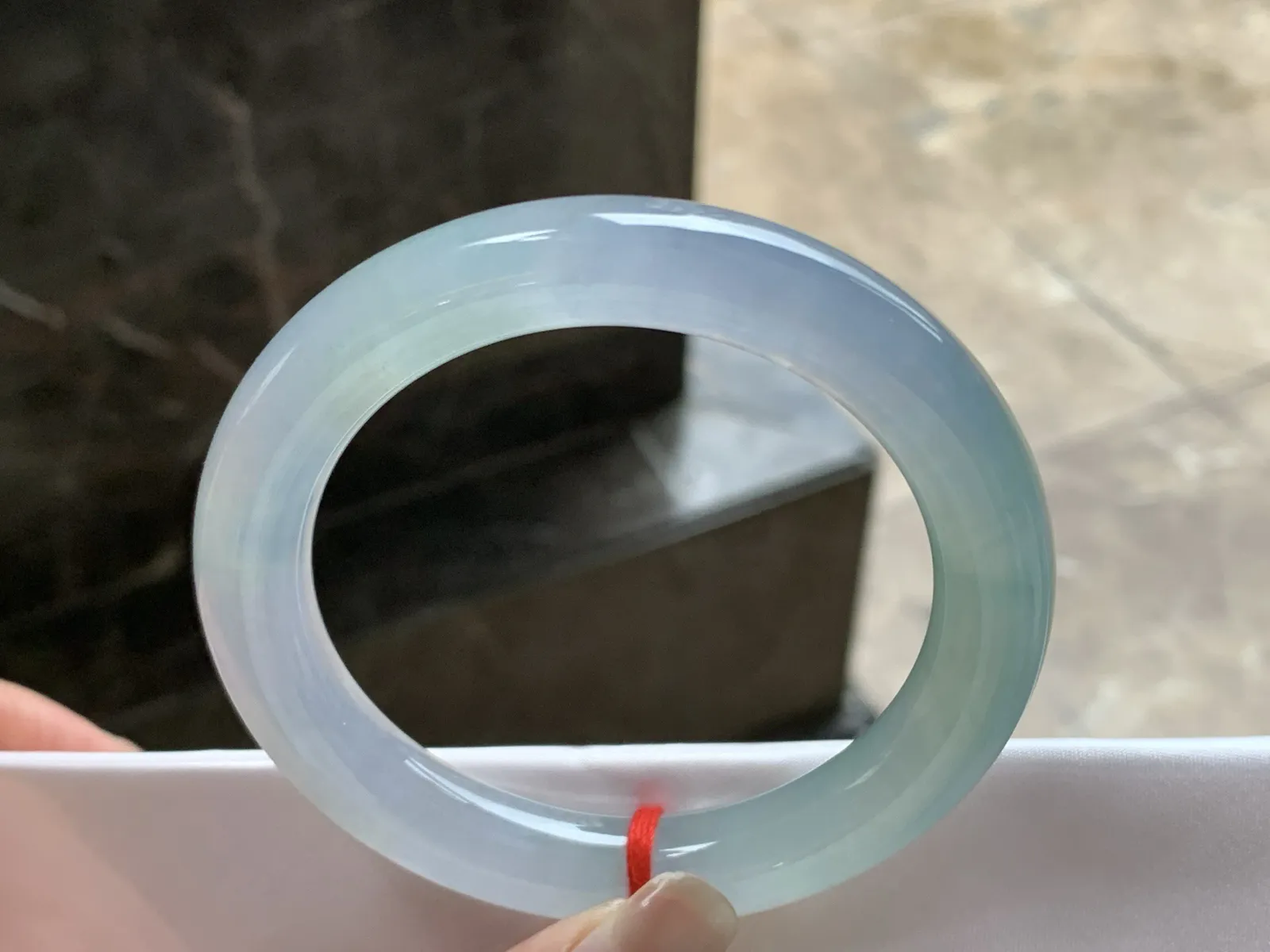 57-10.5

冰春彩圆条手镯^_^冰透荧光十足