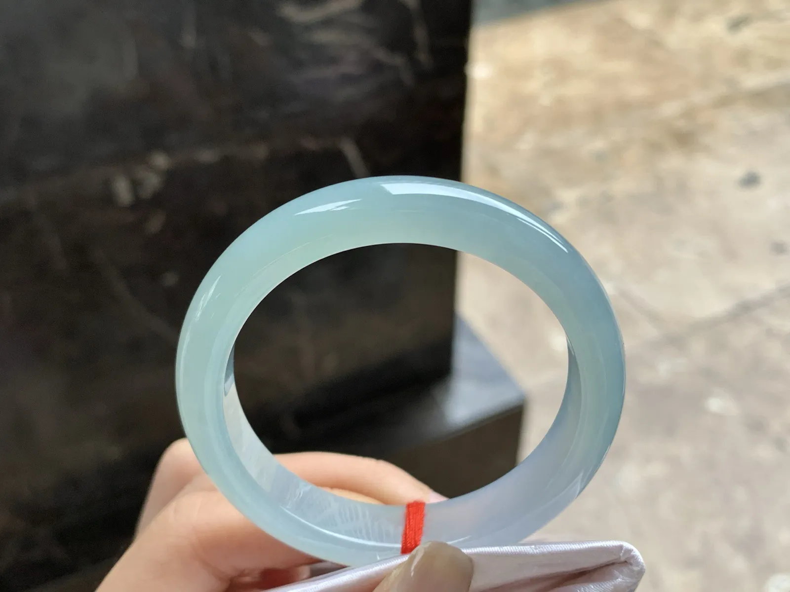 52-11.6-7.7

冰蓝手镯^_^荧光十足 冰透