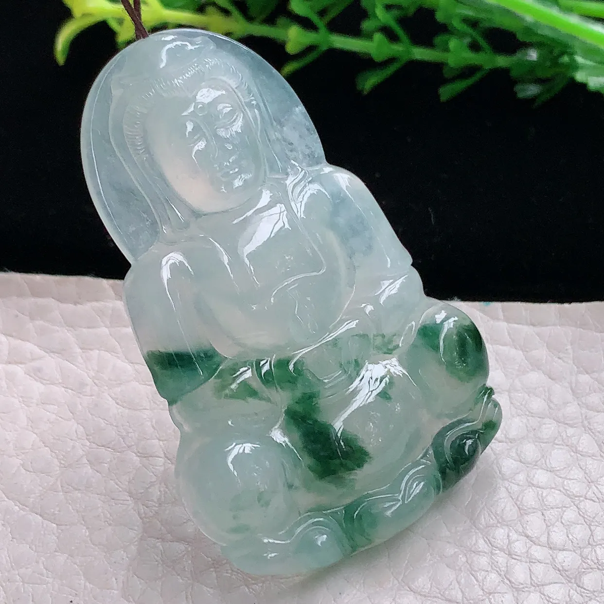 zzx自然光56*37*6天然缅甸翡翠a 货冰飘花正庄观音 玉观音玉吊坠 玉挂件