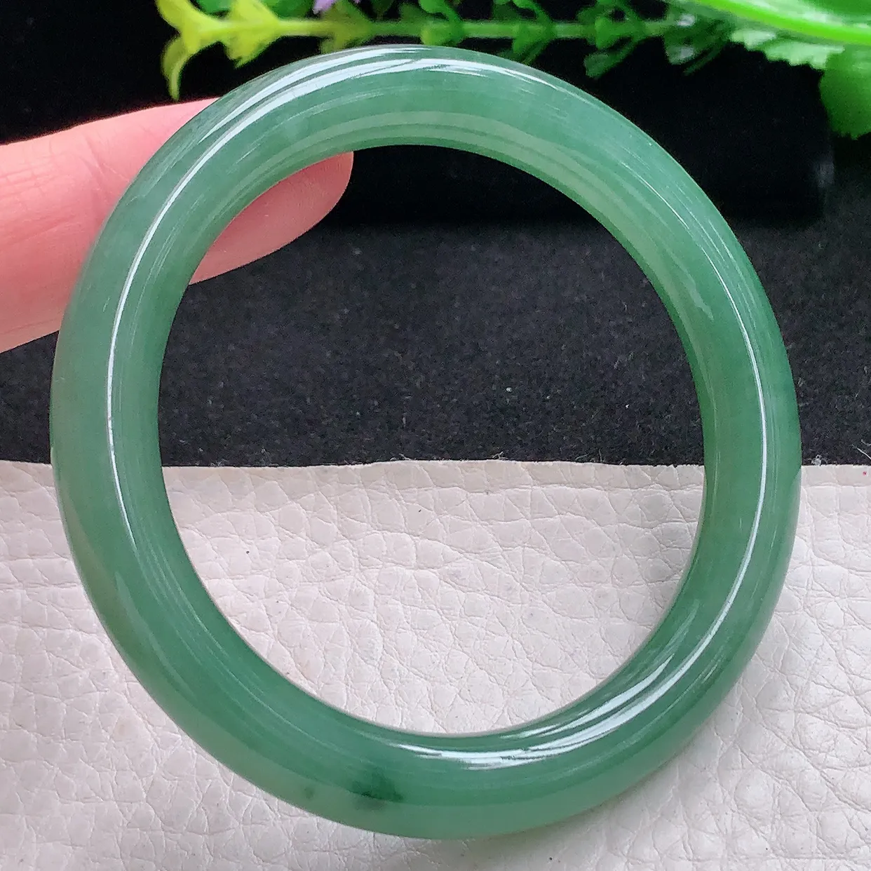 n小圈口52*8.8*8.5叮当镯 天然缅甸翡翠a 货冰胶满绿圆条玉镯子 玉手环